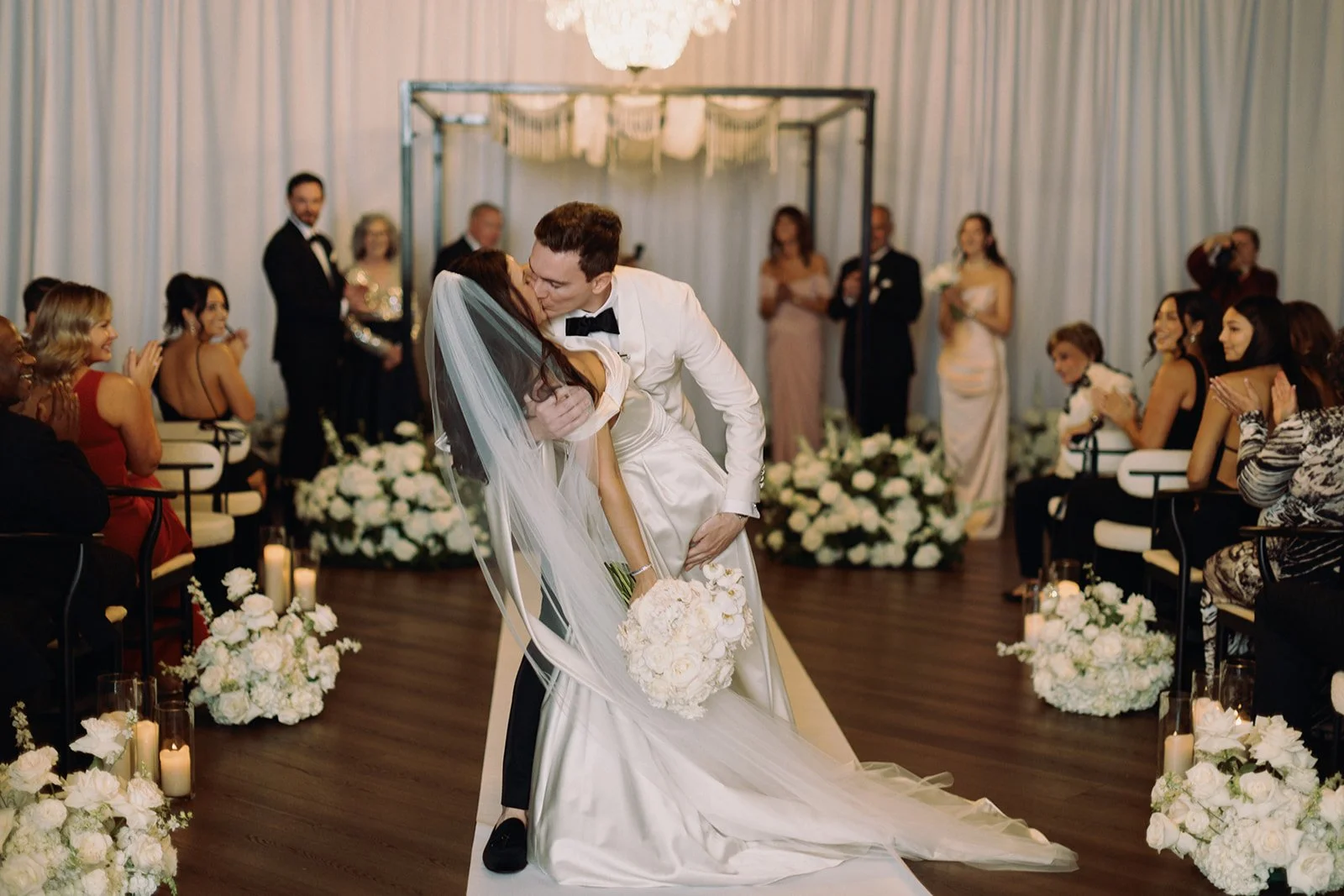 Bride and Groom at Cescaphe Tendenza.jpg