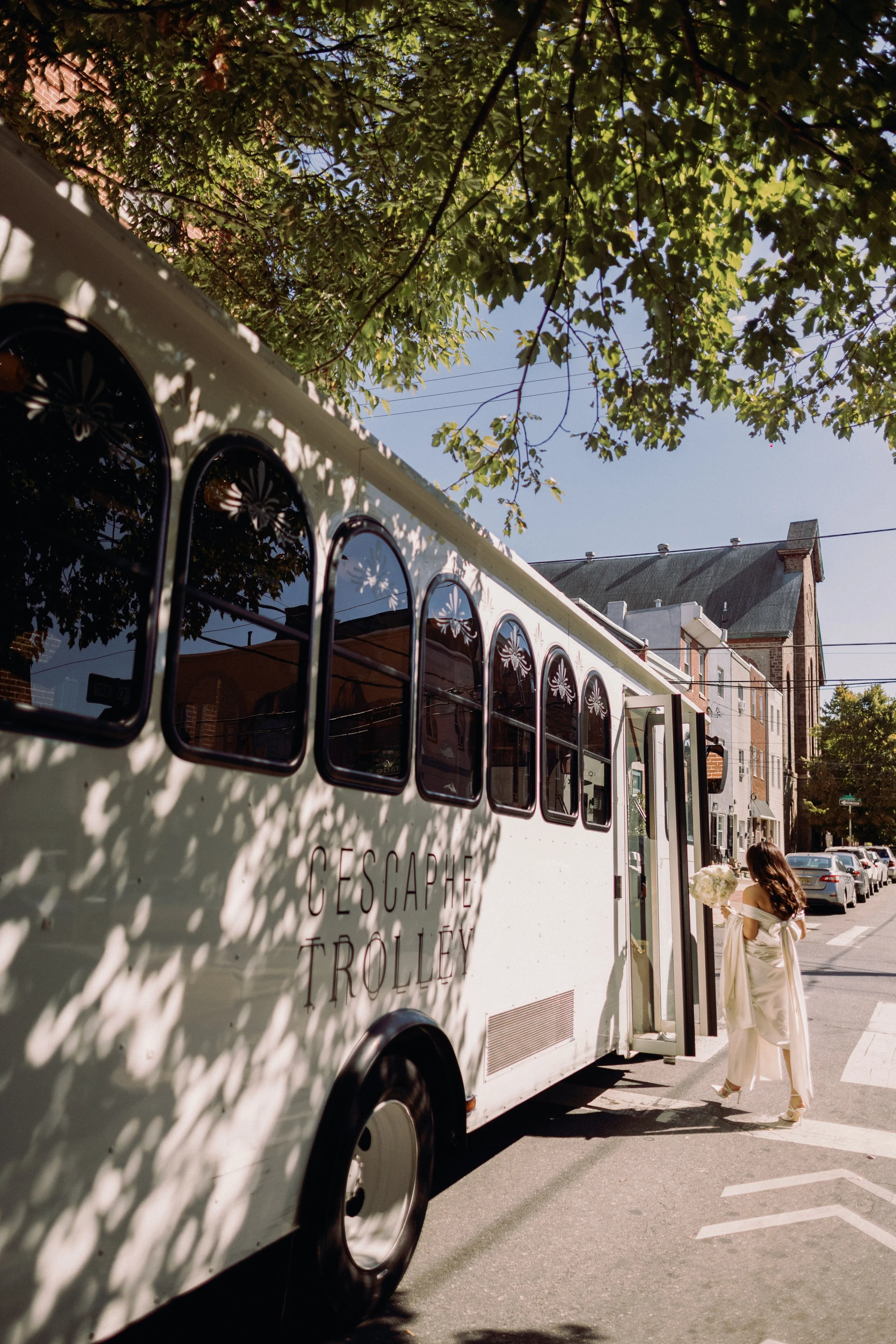 Cescaphe Trolley with Wedding Party.JPG