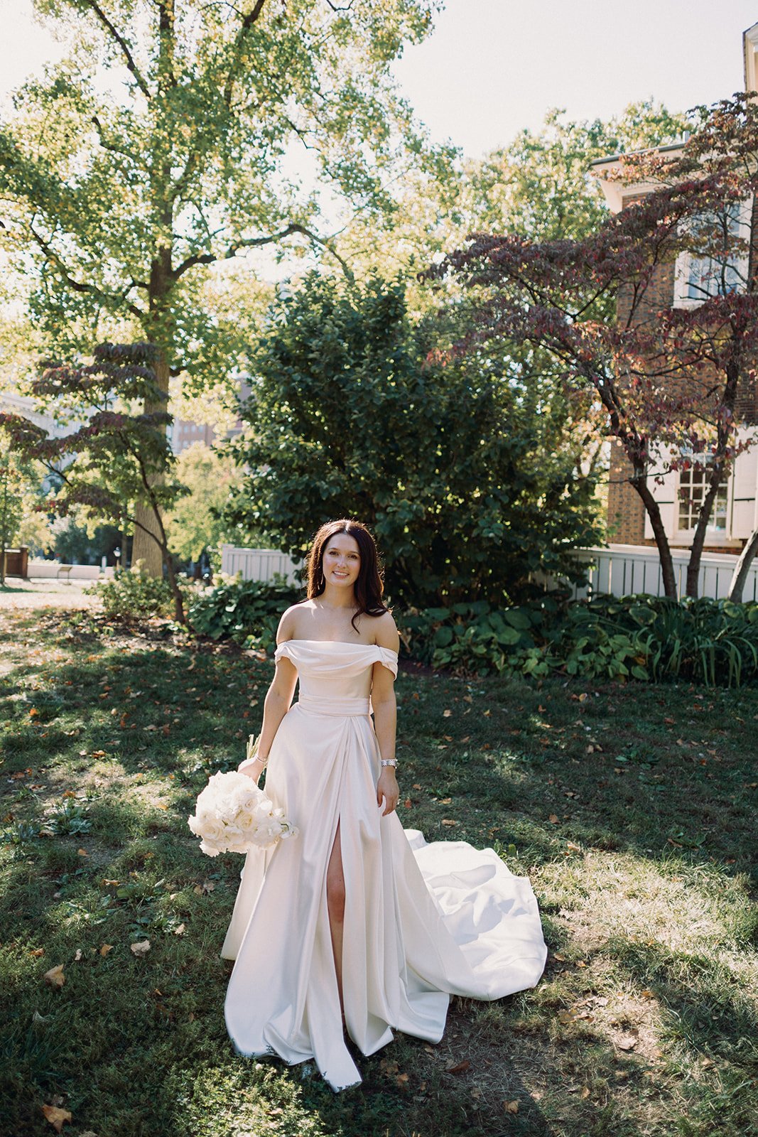 Unique Wedding Photos in Philadelphia.jpg