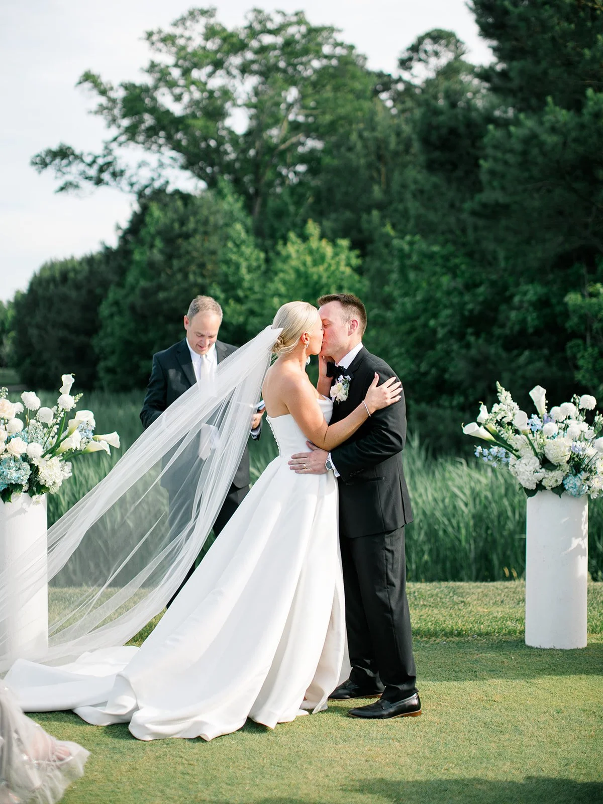 Wedding Ceremony at Bayside Country Club in Delaware.jpg