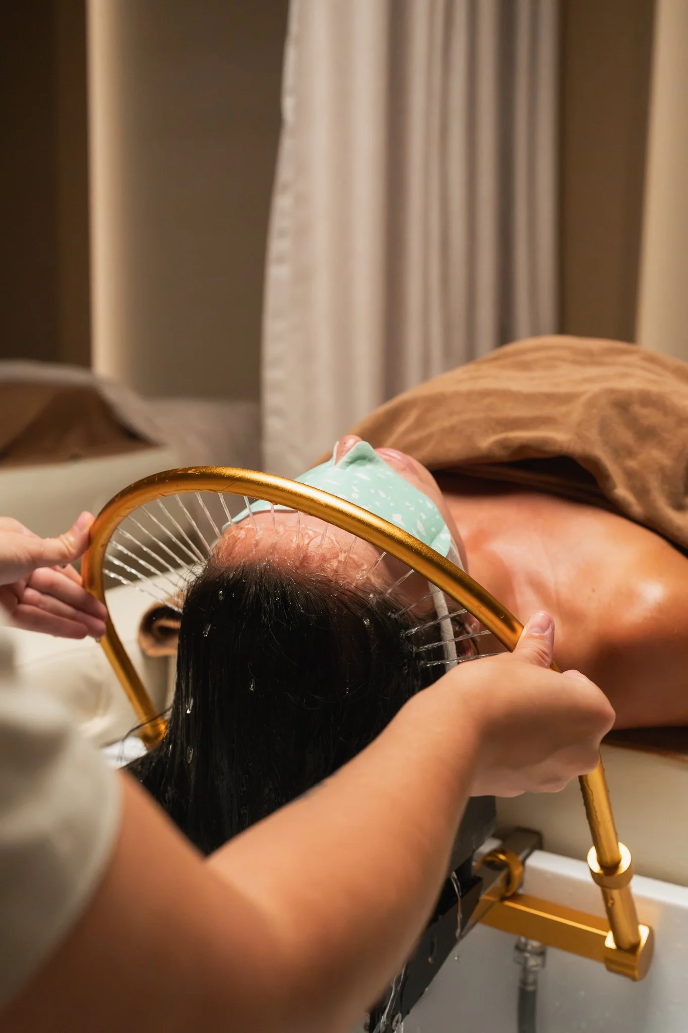 head spa water halo golden arch hair washing