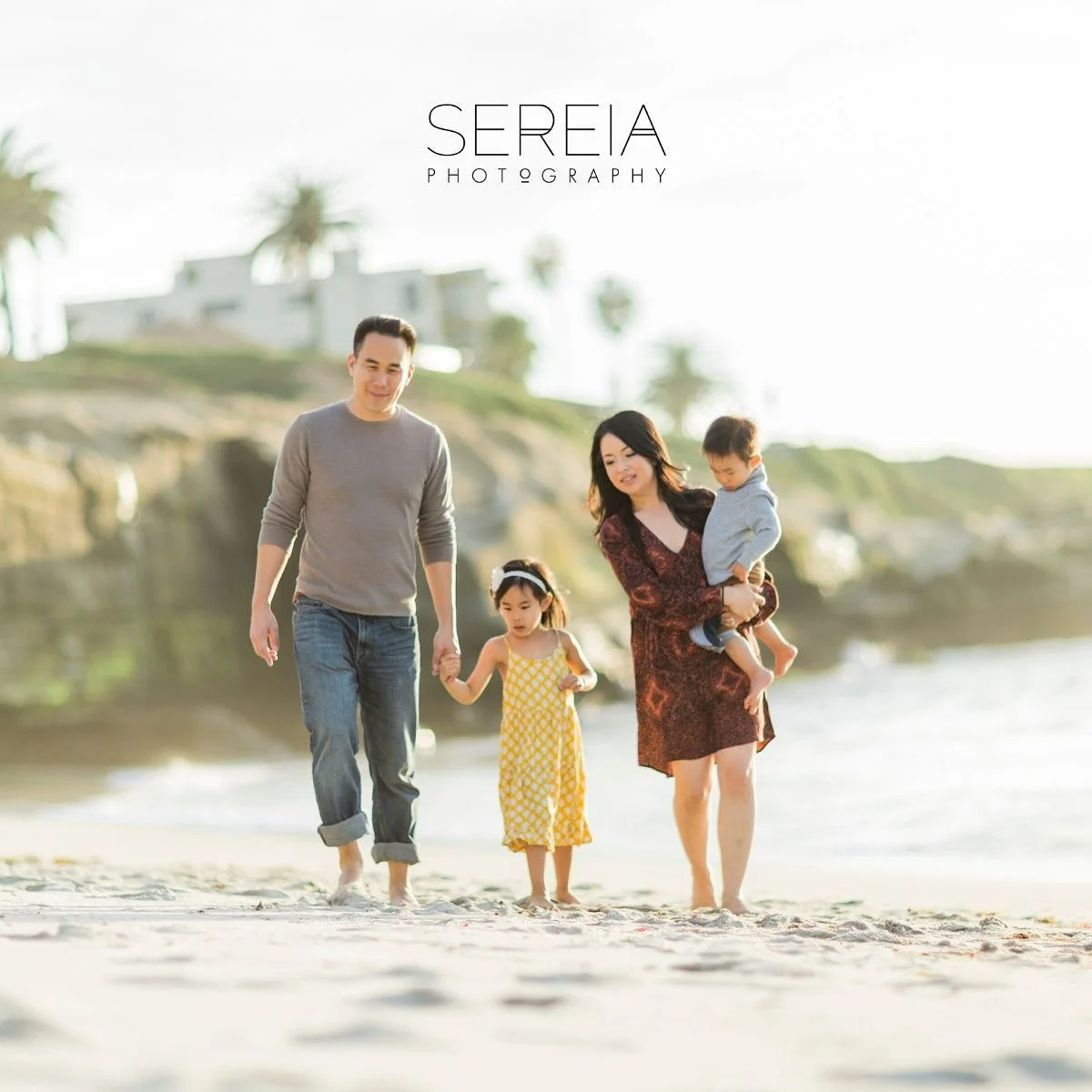 🌊 La Jolla Mini Sessions 📸; 💛 Beautiful Family Portraits; ⏳ 15 Minutes on the Beach; 😍 Even Kids Will Have Fun! 
#LaJollaMiniSessions #LaJollaFamilyPhotographer #SanDiegoFamilyPhotographer #BeachPhotography #FamilyPhotosMadeEasy #lajolla #sandieg