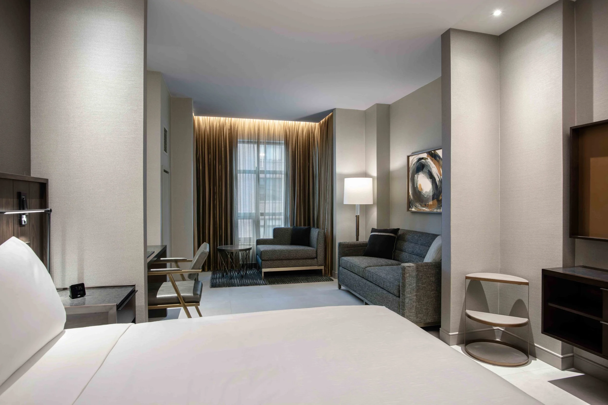 Larger King Bump-out #519.jpg