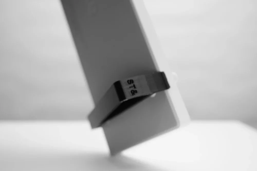 op1 stand crlcrrll 8.webp