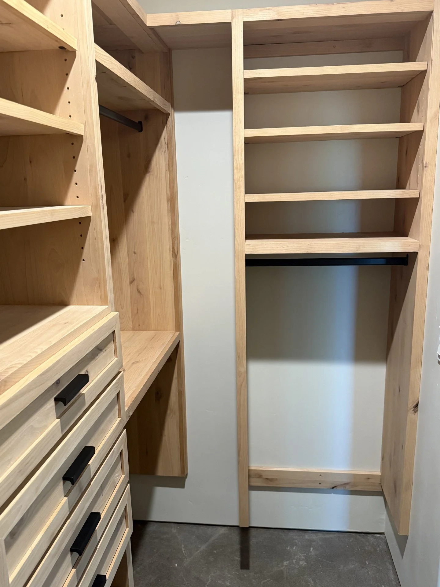 Taylor Shelves 5.jpg