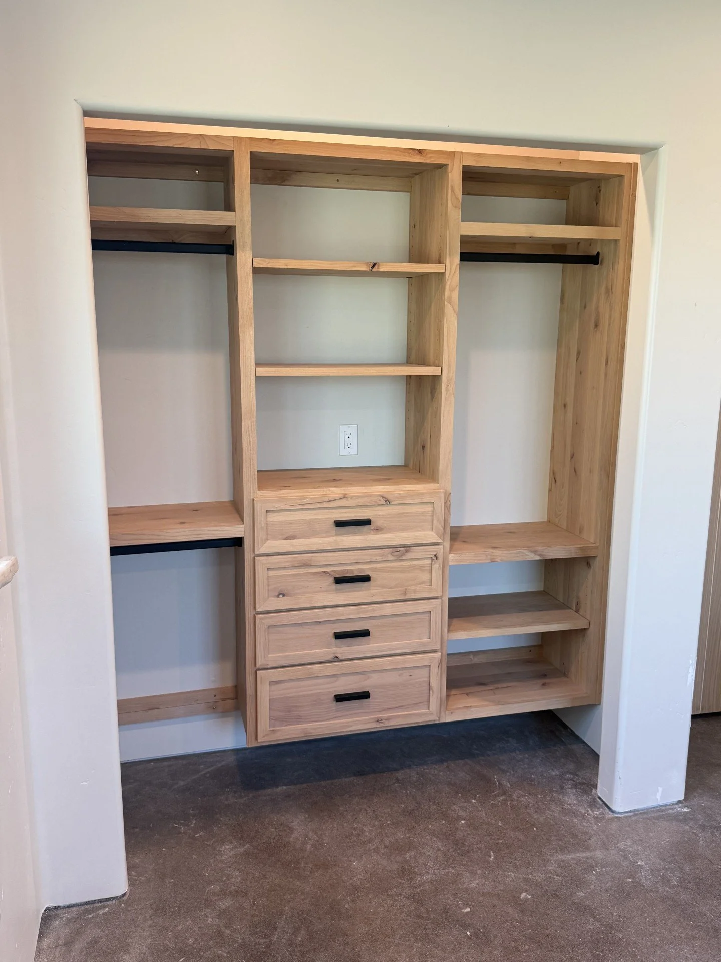 Taylor Shelves 6.jpg