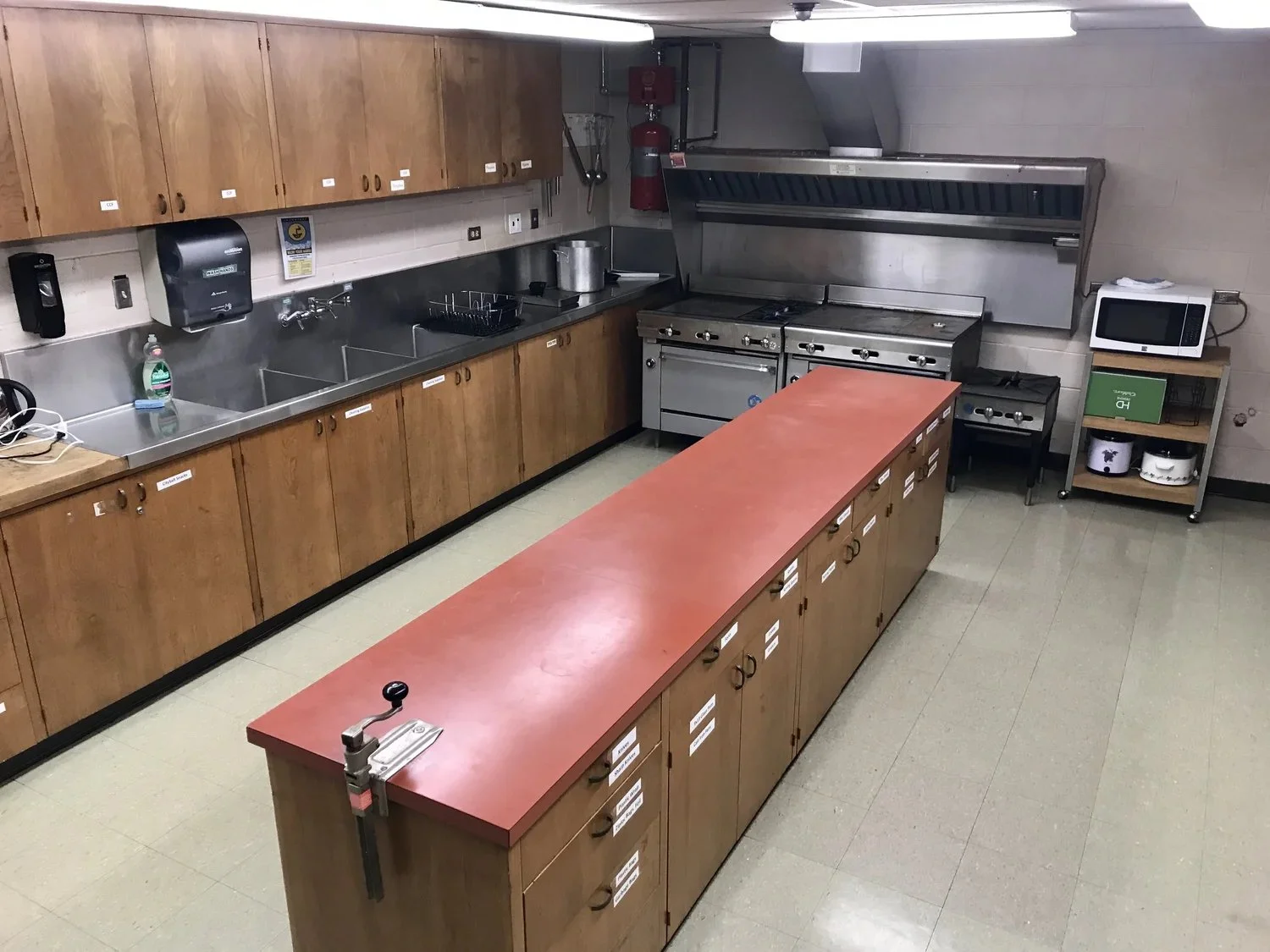 Rental Kitchen 1.jpeg