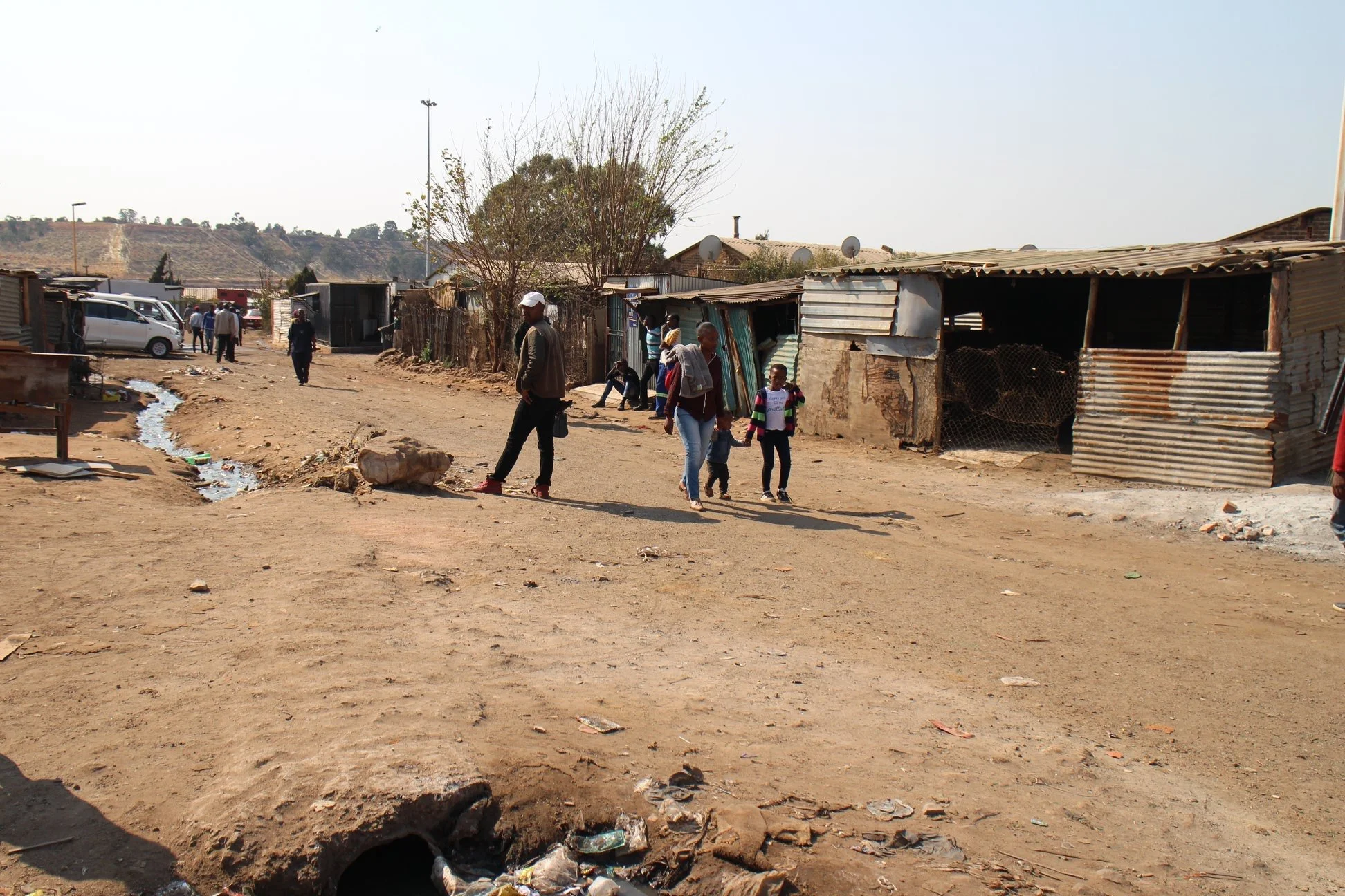 リサーチ・市場調査　Research — Field ethnography & netnography & market research