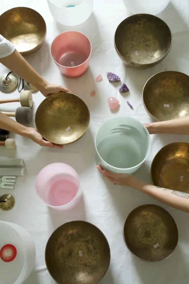 Thai Yoga Bodywork &amp; Sound Special mit Nell &amp; Lisa