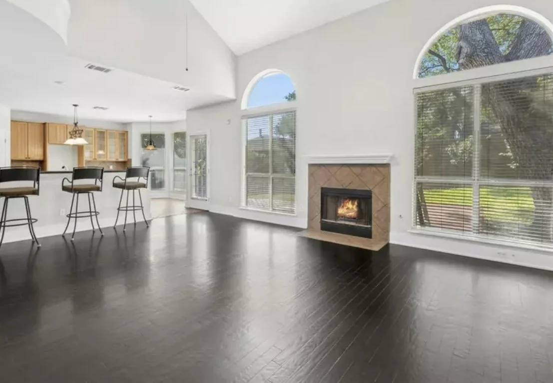 Fireside Sober living has a spacious communal spaces to come home to yourself in Austin, Texas.