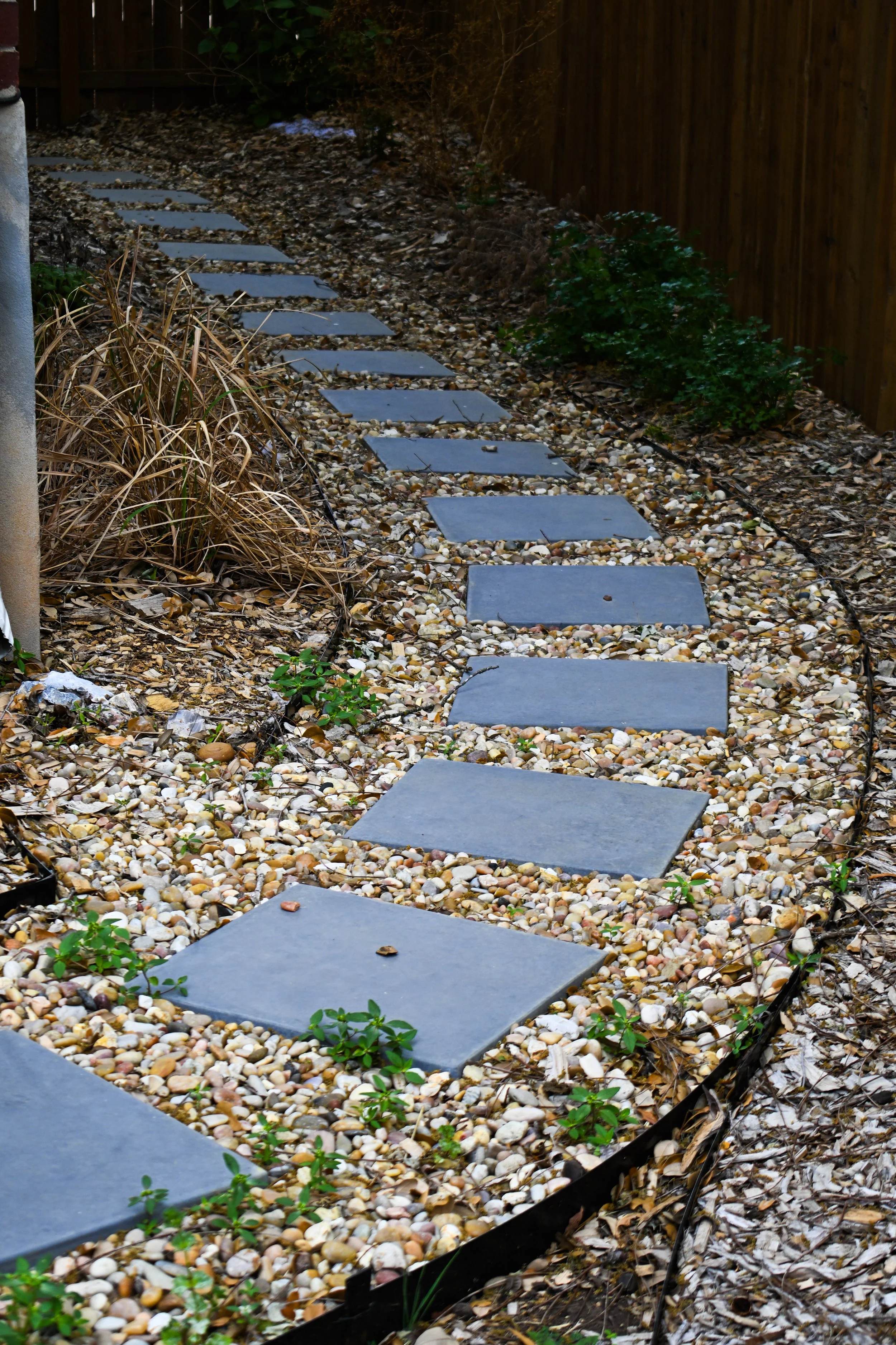 Well-mainted backyard at Fireside Sober Living.
