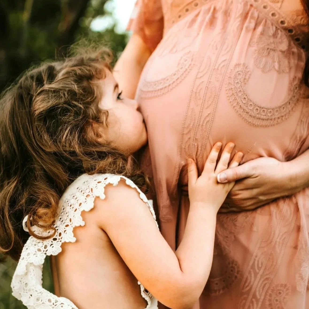 pregnant-family-doula-support-wiltshire