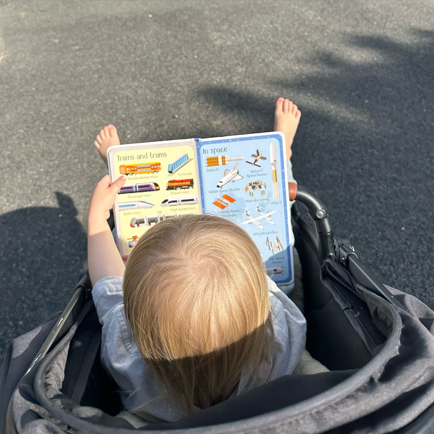 HAPPY INTERNATIONAL CHILDREN&rsquo;S BOOK DAY LOVELIES - may your home be filled with stories of adventure, love and wonder 🎈 #internationalchildrensbookday