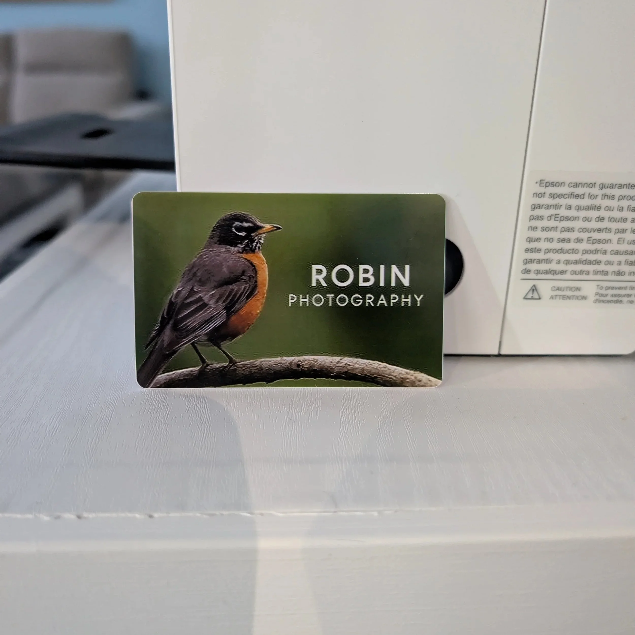 Impression de cartes plastiques couleur & autocollants couleur et projet personnalisée pour garderie Chez G.L. Laser Designs