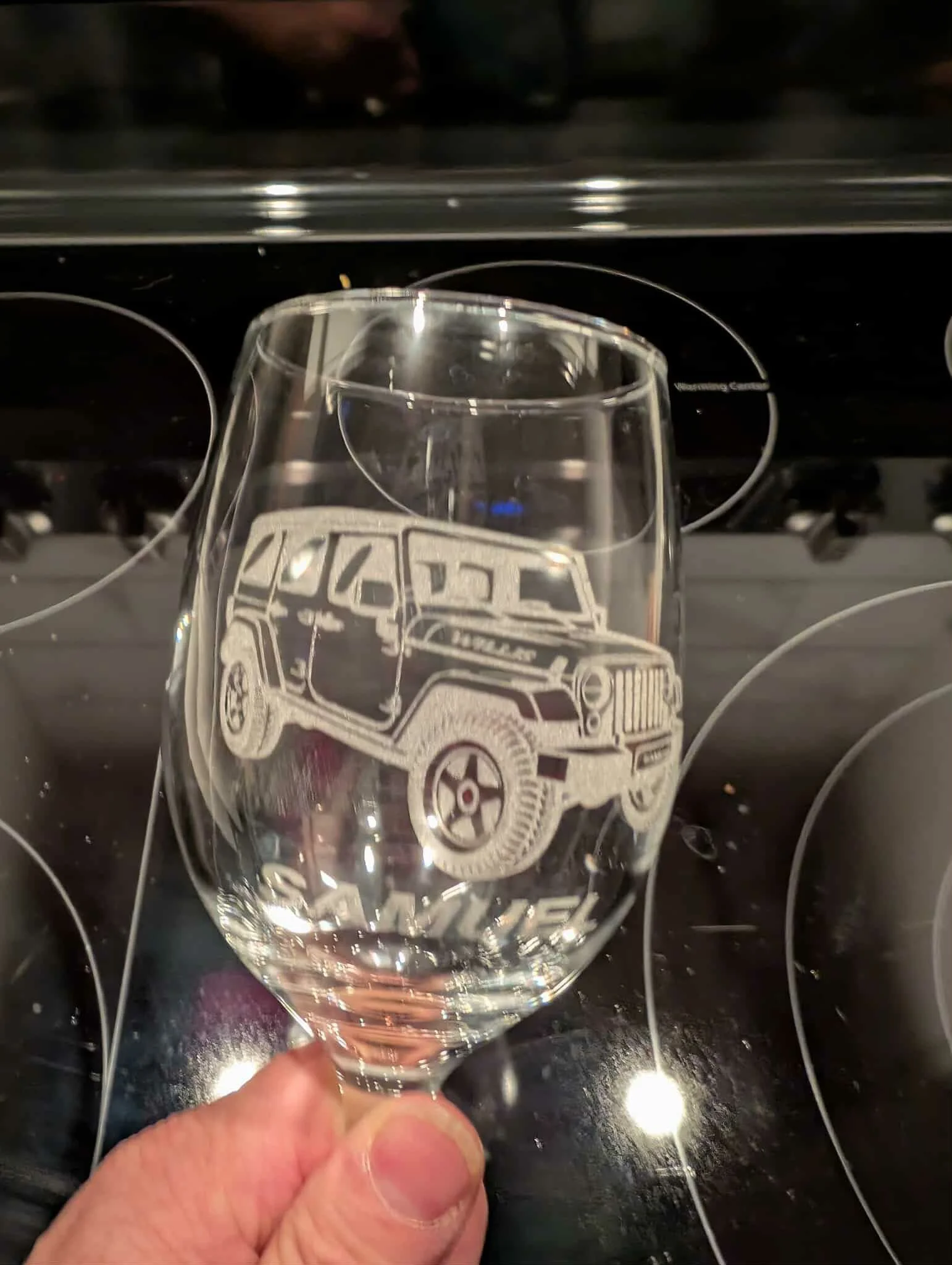 Verre en cristal et Gravure sur Gourde a eau