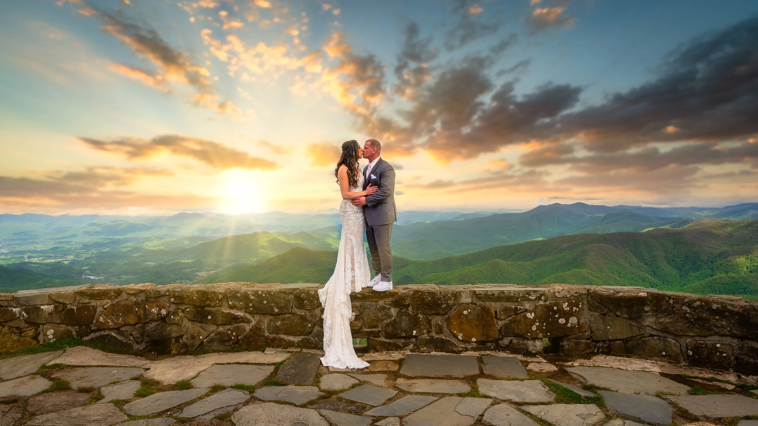 absolutely beautiful on location photos that capture that special moment