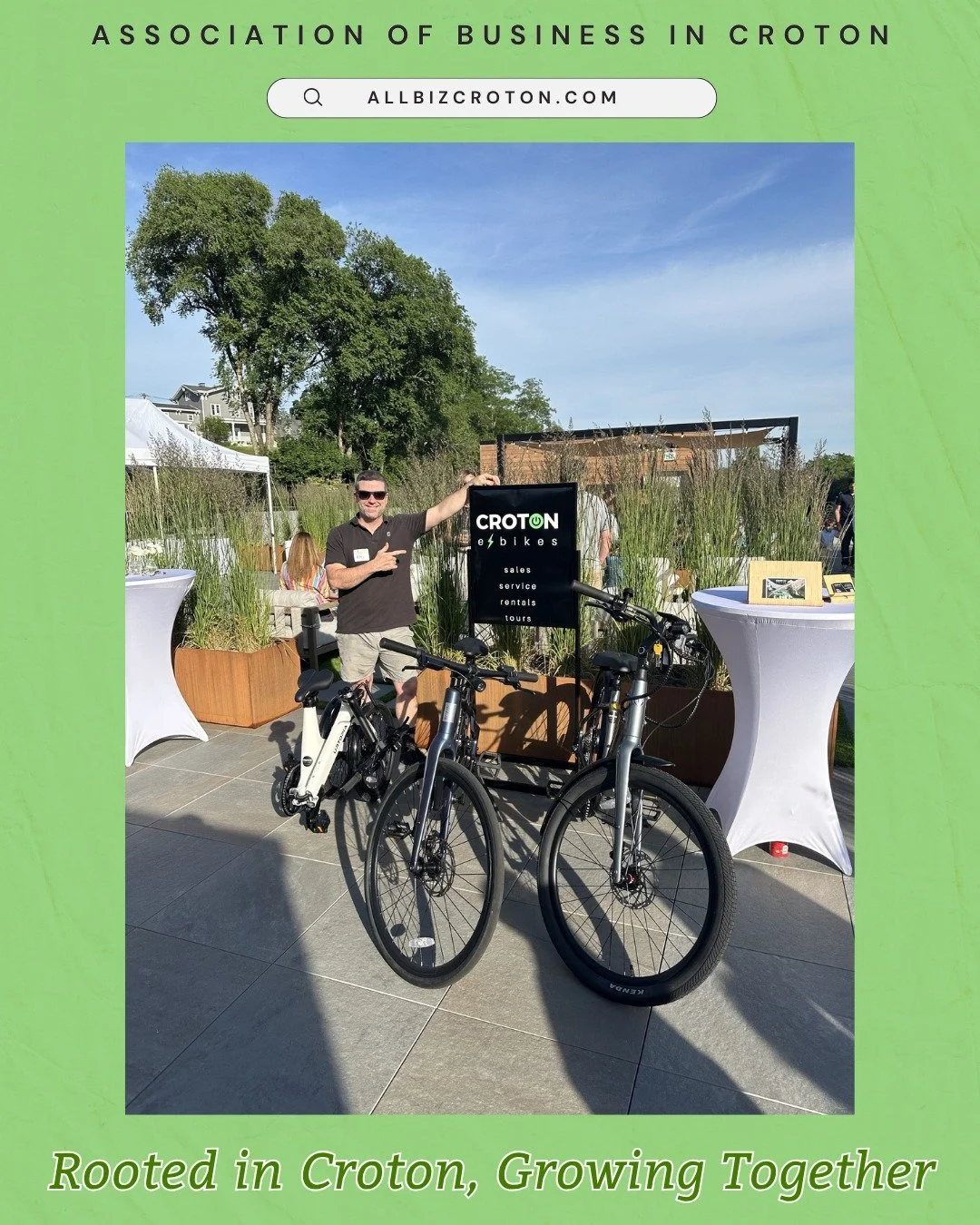 Biking on a rooftop? ❎
Showing off super cool e-bikes from @crotonebikes on a rooftop? ✅
It was great meeting the lovely team in charge of @livethehudsonny, surrounded by Crotonites new and familier! 
#supportlocalbusiness #biking #westchesterny #sho