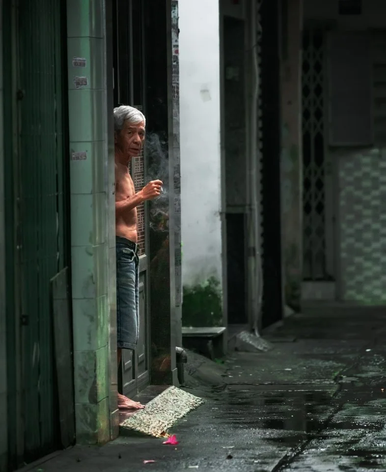 smoker in the alley.jpg