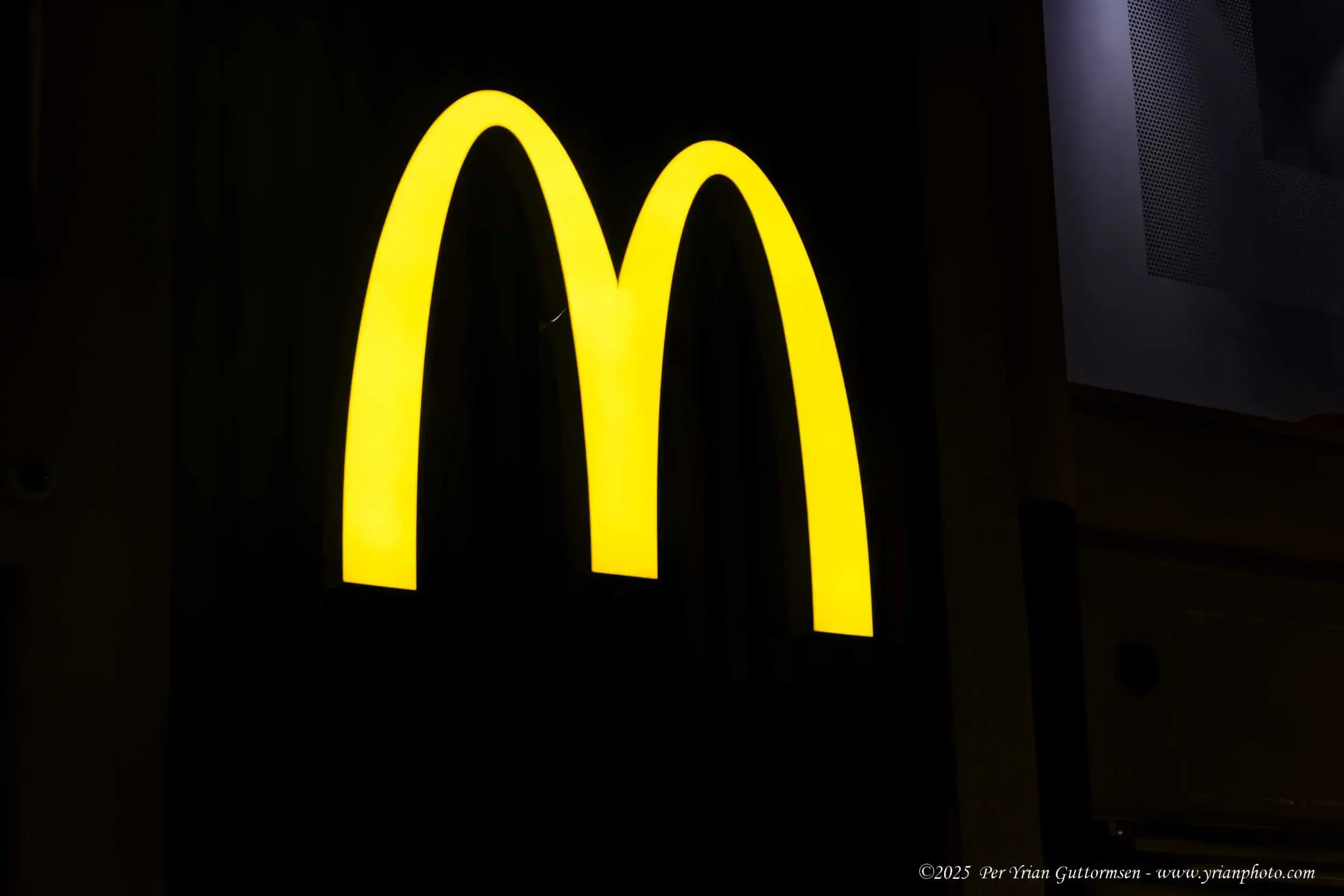 Lights_and_signs 2_Q3A1130.webp