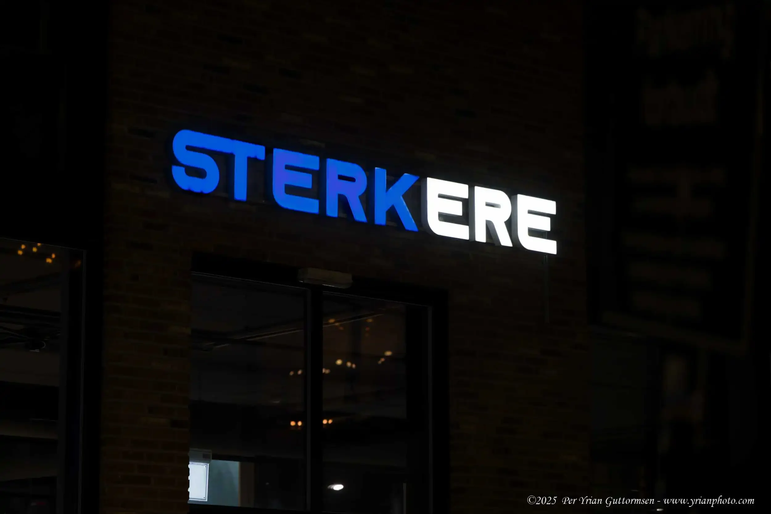 Lights_and_Signs 11_Q3A1191.webp