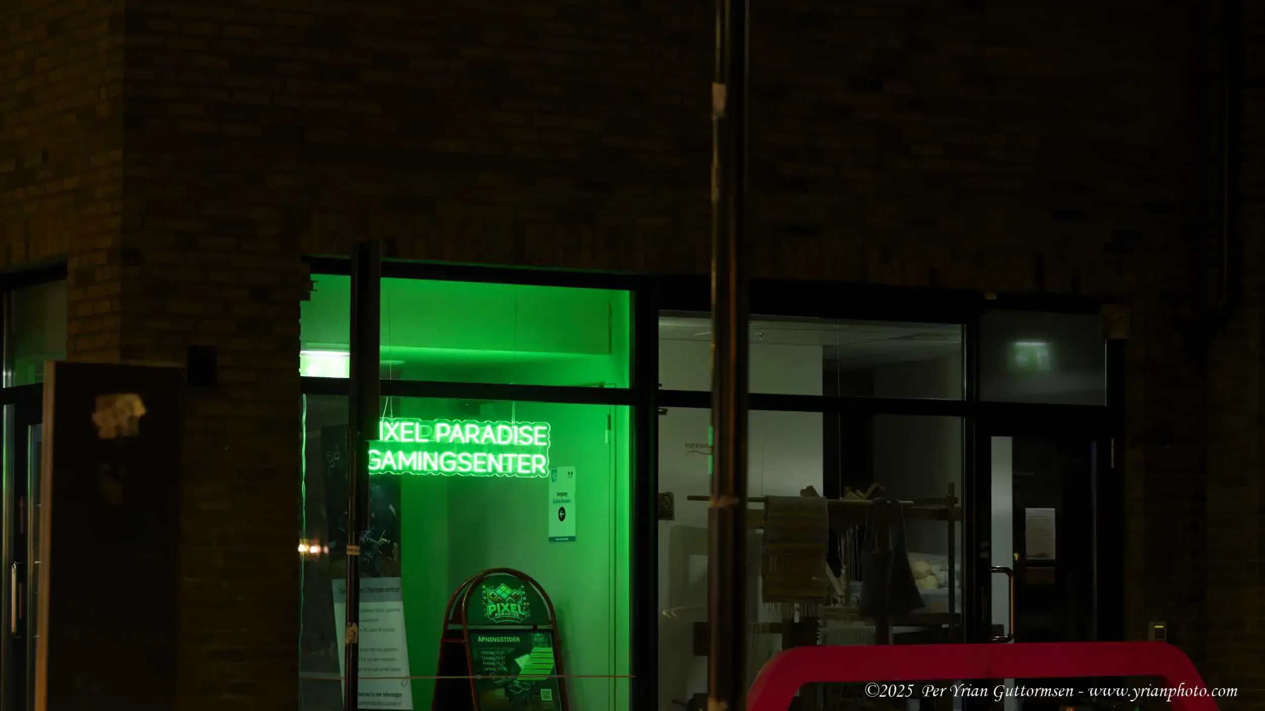 Lights_and_Signs 5_Q3A1167.webp