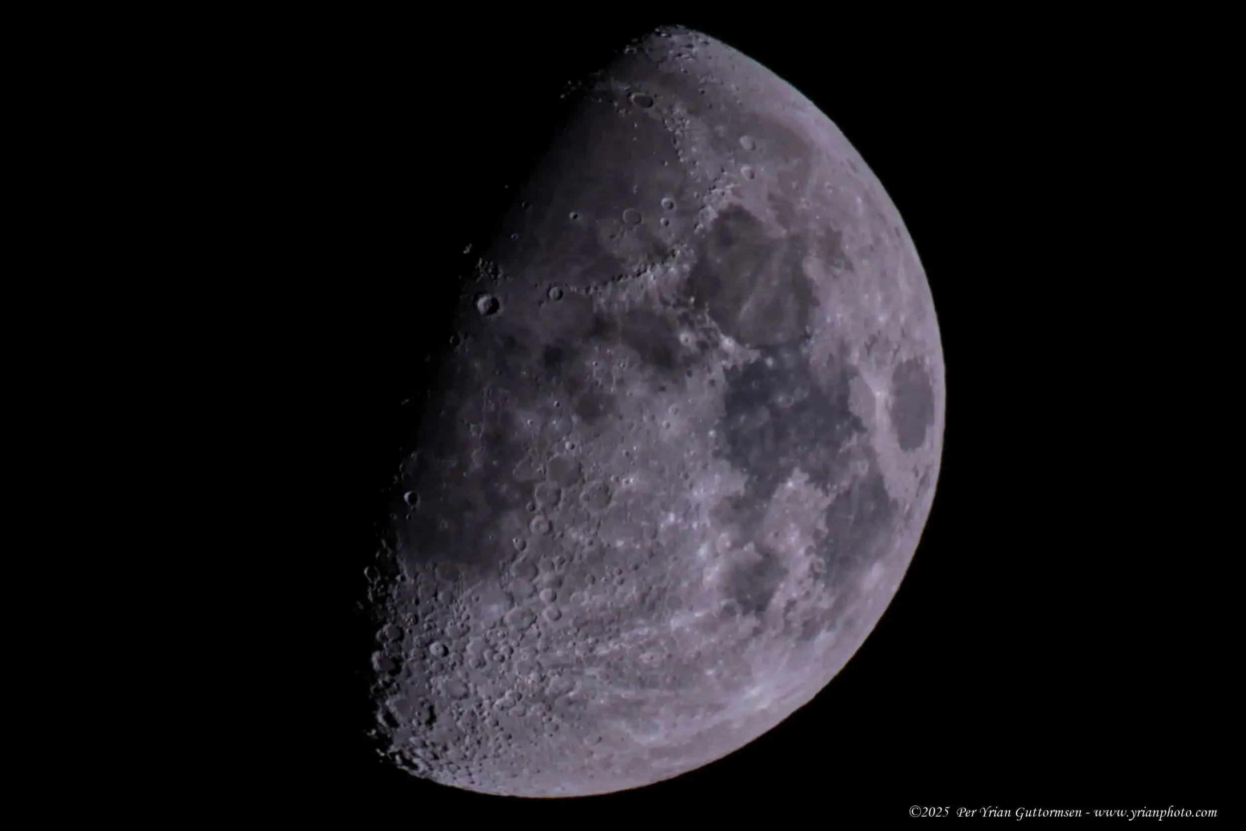 Moon 3_Q3A1876_1.webp