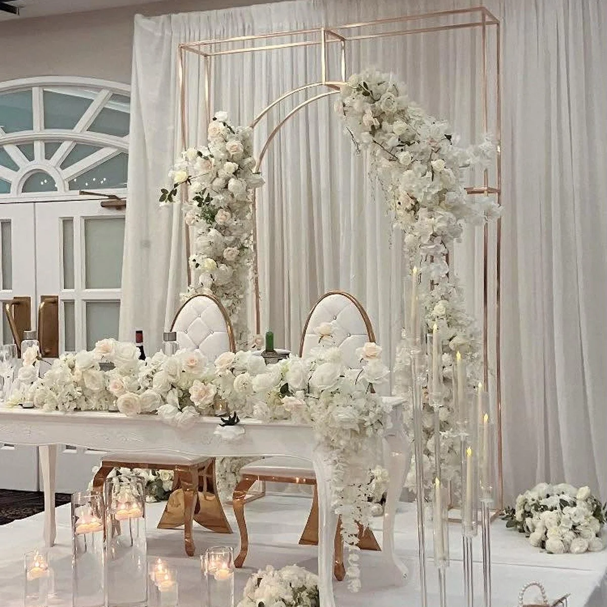 Décor Prestige Or & Blanc – Table d’honneur