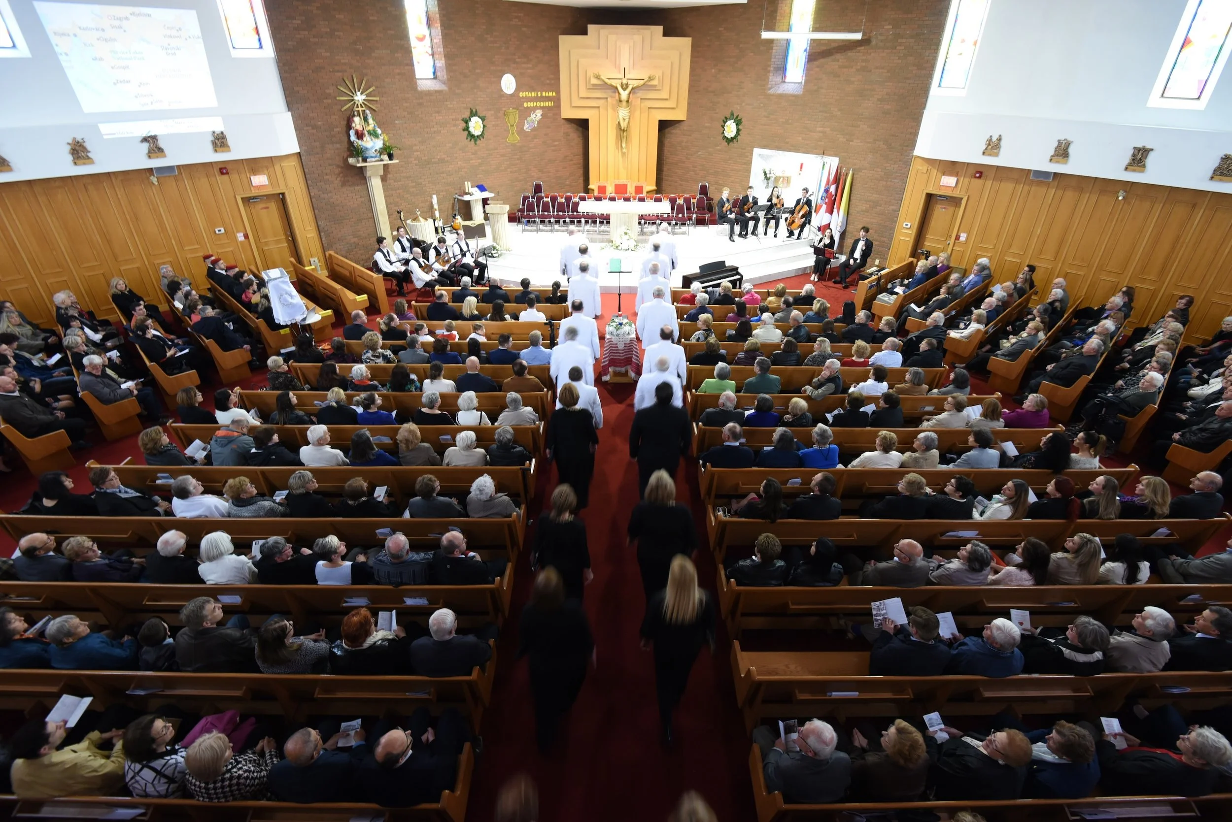 DSC_6762 Procession.JPG