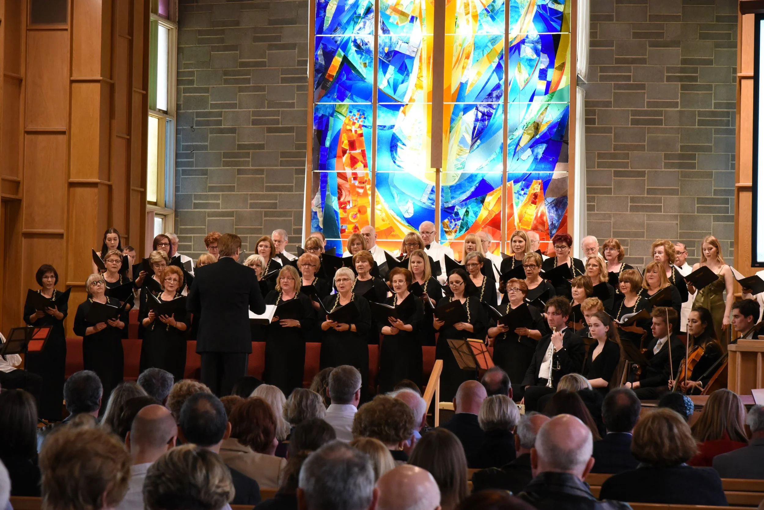 DSC_5890 Full Choir w Ed.JPG