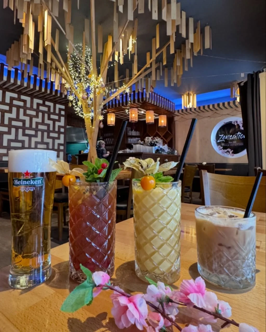 🌸 Enjoy your evening at Zensation with this colorful and flavorful creation! 🌸

🌸 every sip of this mocktail is a burst of flavors, colors, and pure joy! 🍹✨

🌸ZENSATION🌸
Boxhagener Str. 27
Berlin (Friedrichshain) 

#ZensationBerlin #berlinfoodi