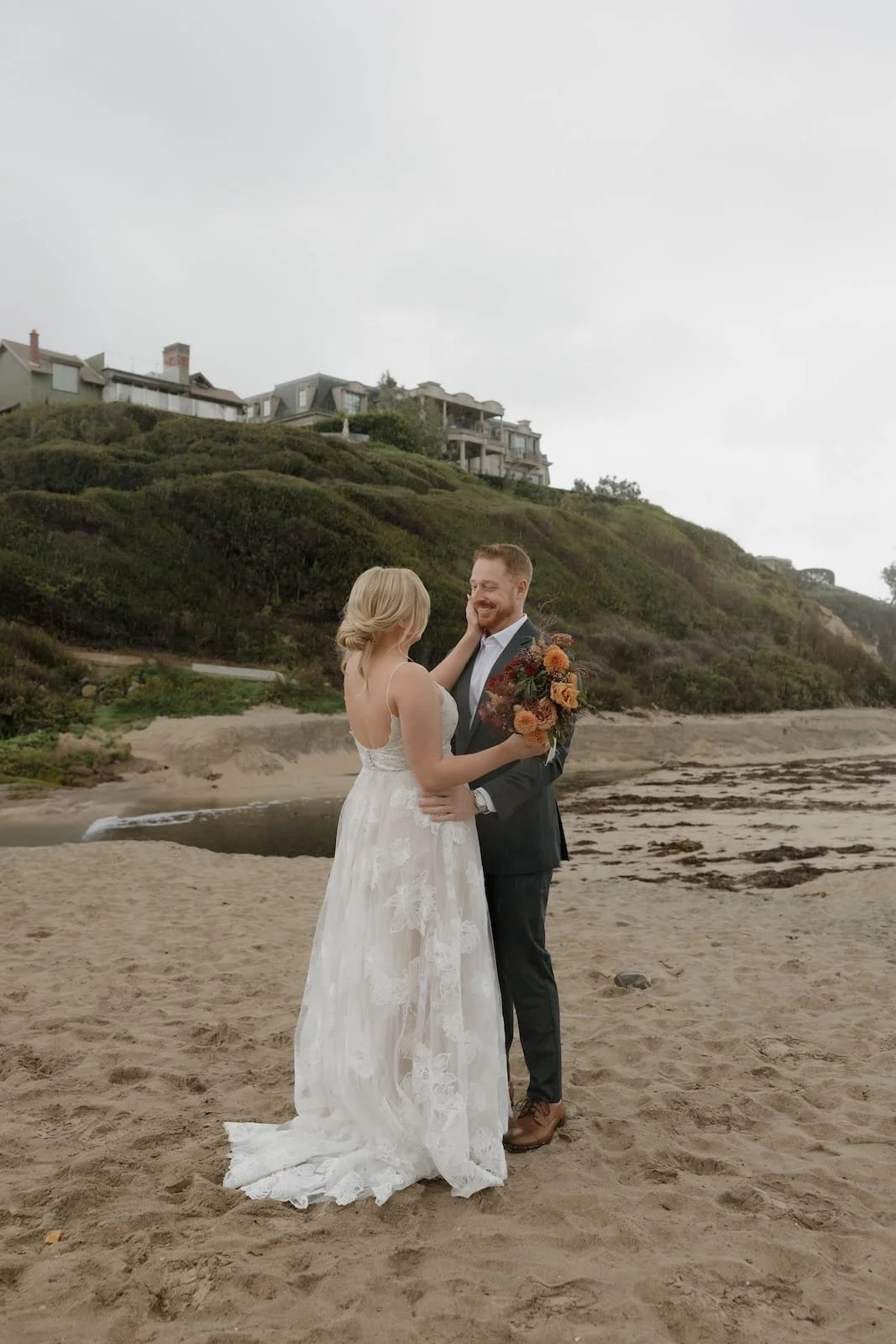 2- beach-wedding-flowers-orange-county.jpeg