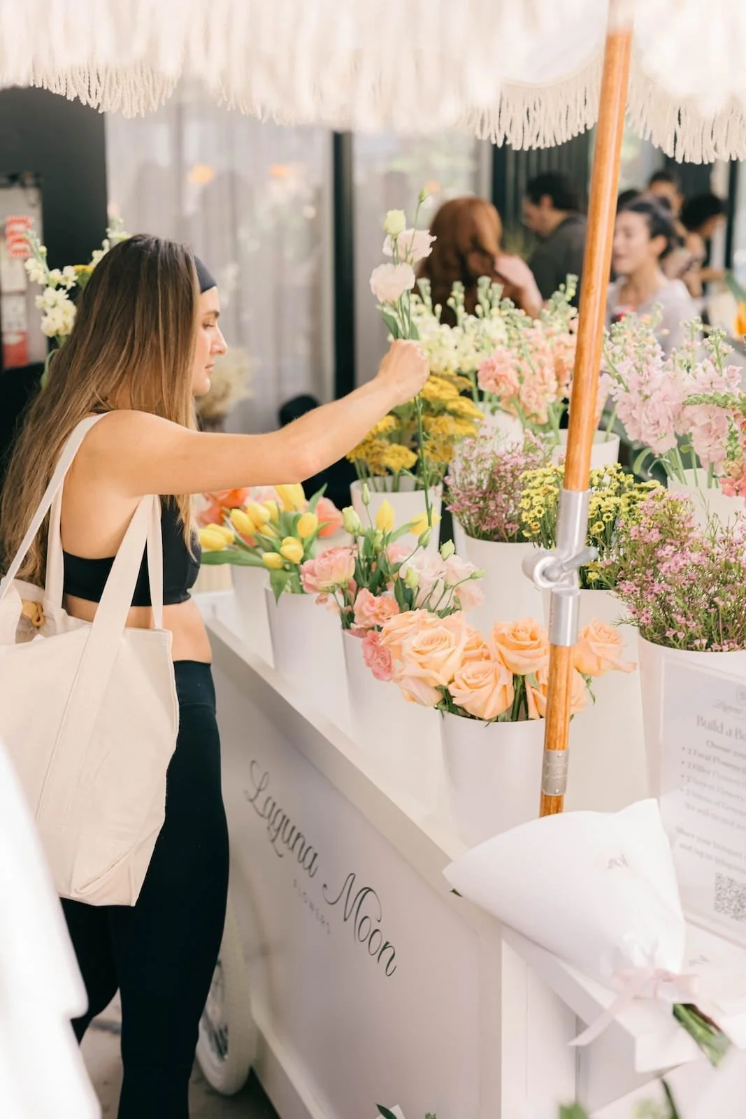 5-brand-activation-flower-cart-newport-beach.jpg