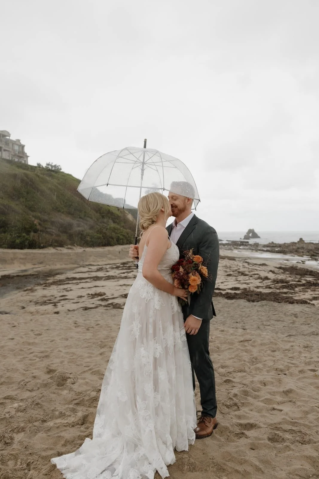 0cover-rainy-wedding-flowers-newport-beach.jpeg