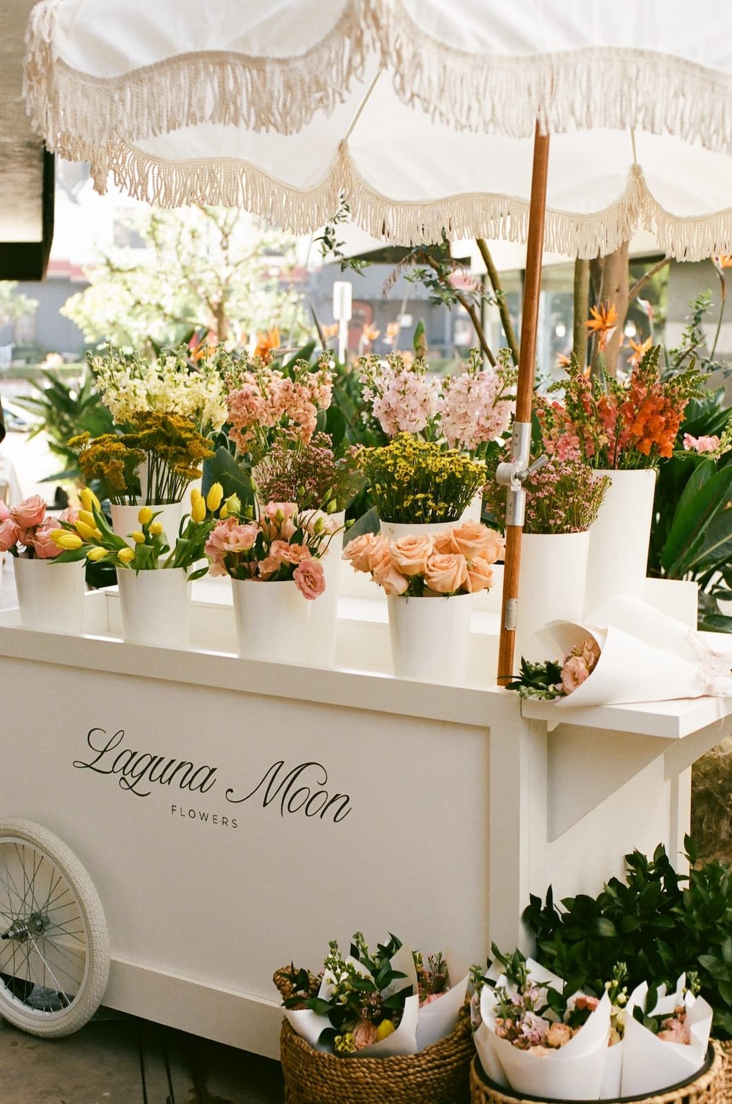 8-Gallery-Flower-Cart-Brand-Activation-Southern-California.jpg