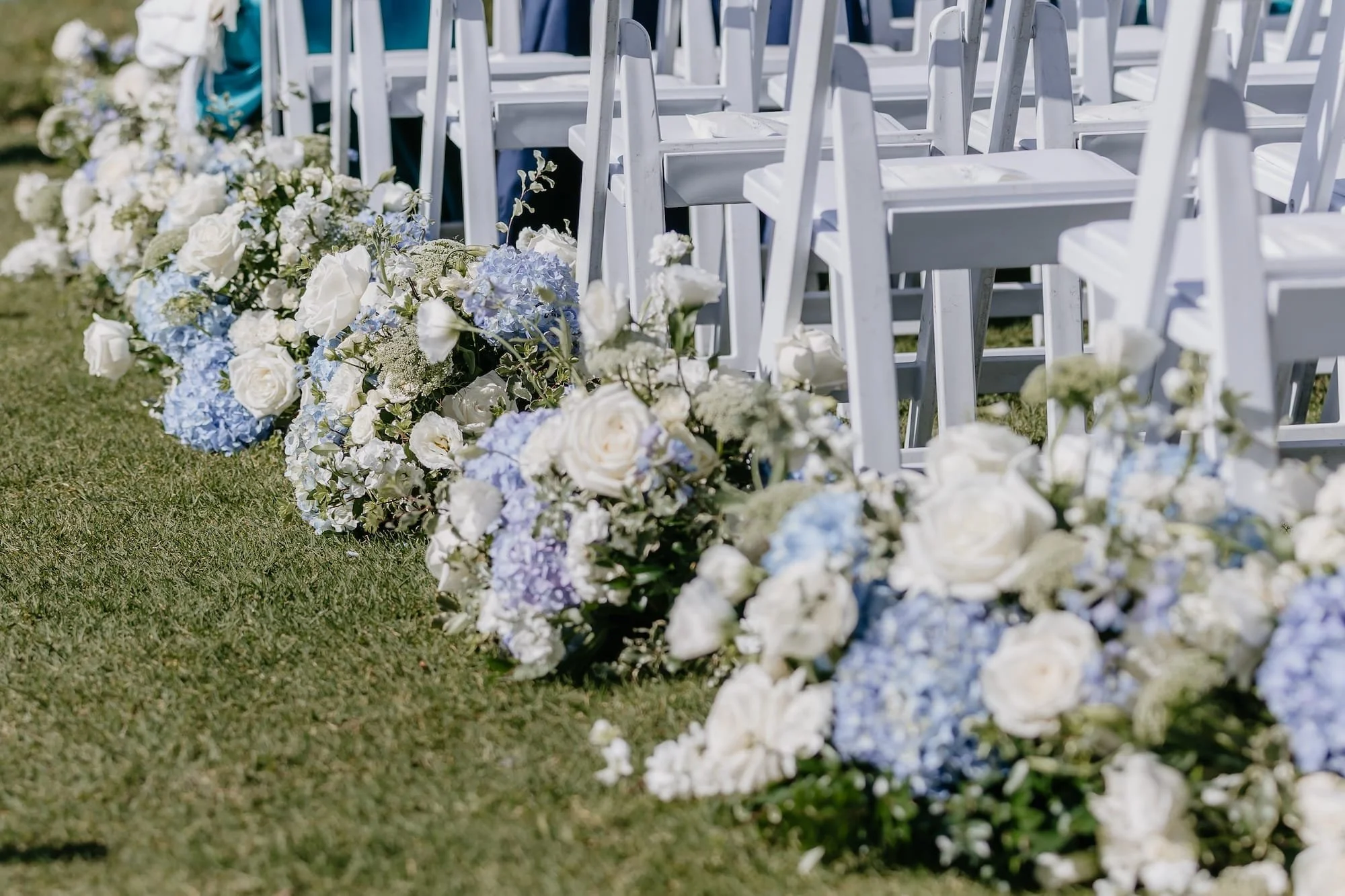 romantic-aisle-markers-wedding.JPG