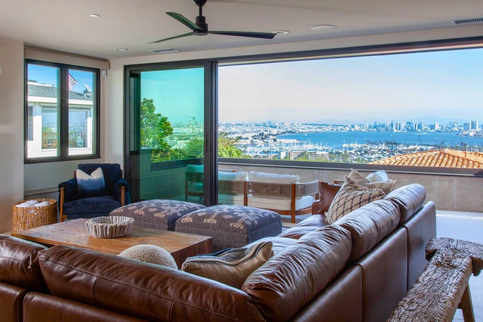 Interior 09_Great Room.jpg