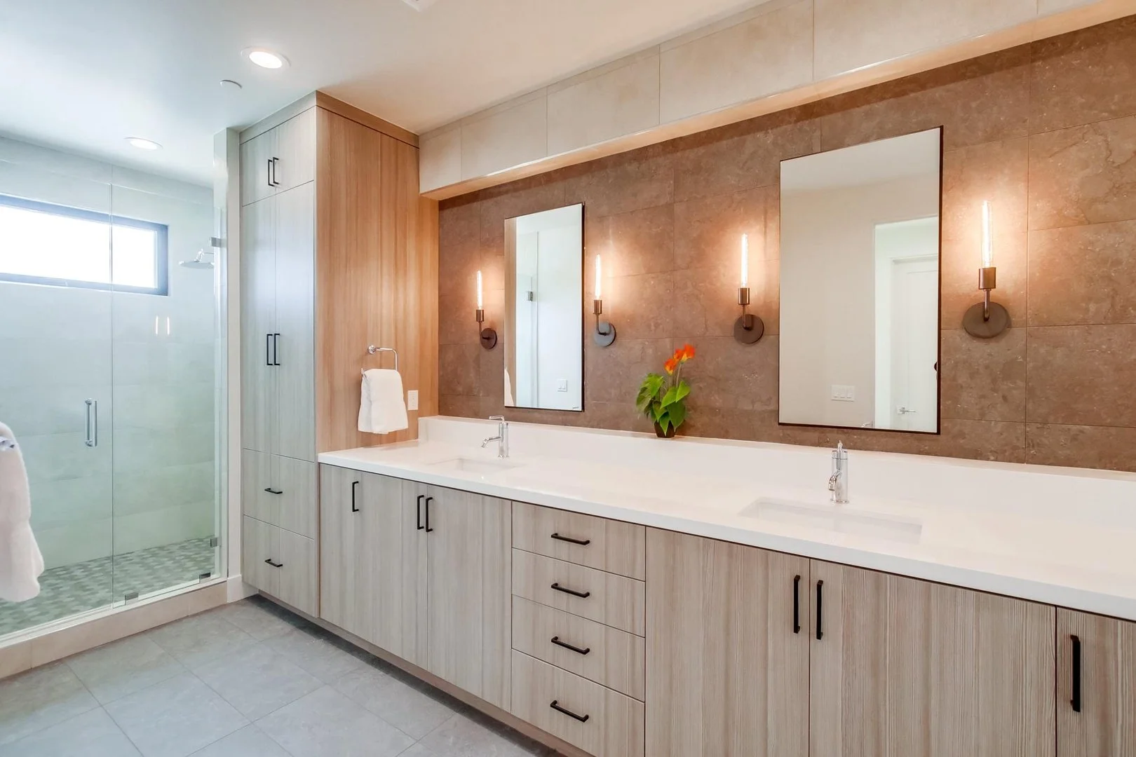 Interior 36_Master Suite Bath.jpg