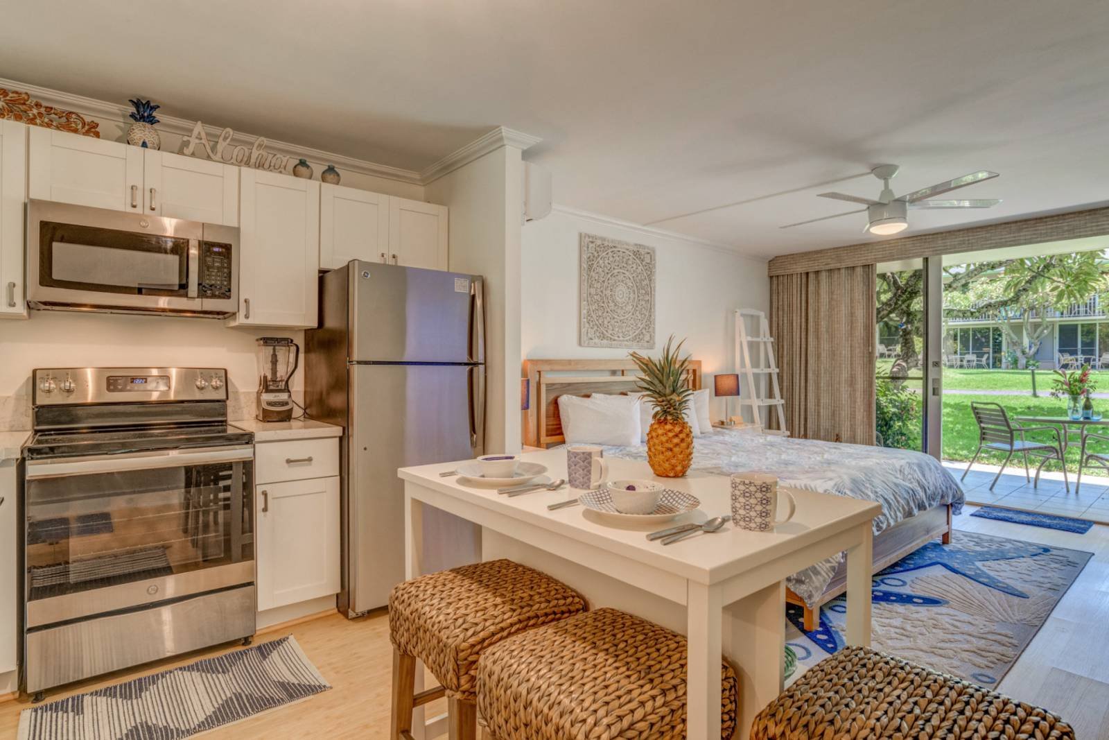 from kitchen to door.jpg