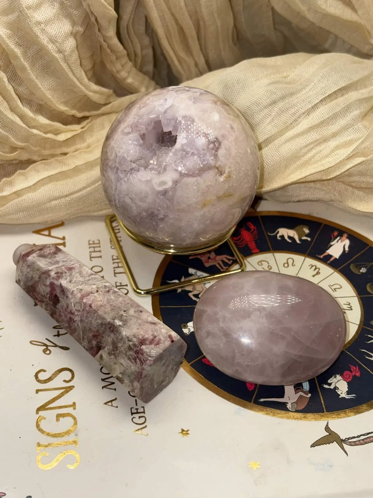 Venus' Pink Moon Heart Awakening Set
