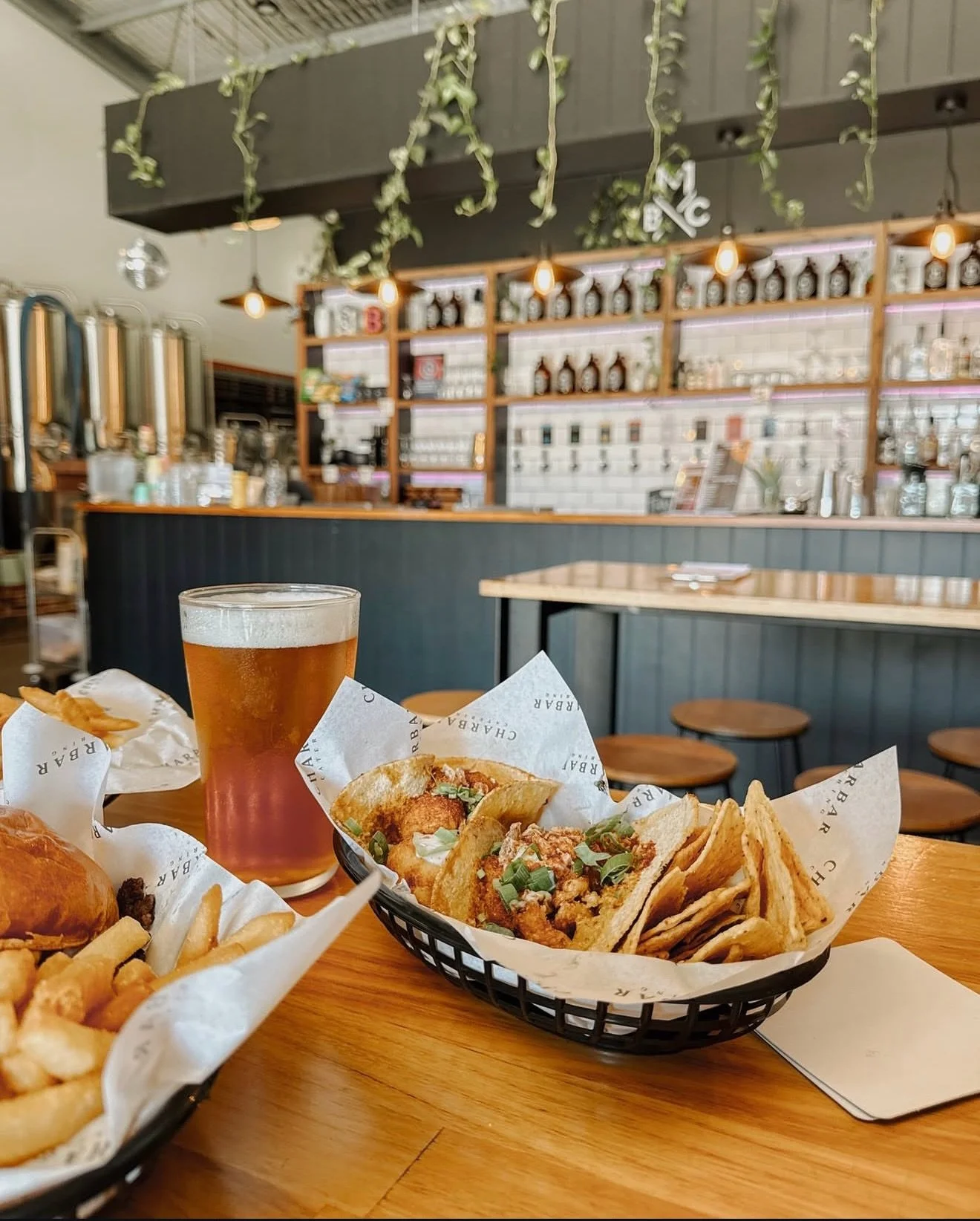 moorebeerbrewing_1764979120_3781241380036372300_1439687677 (1).jpg