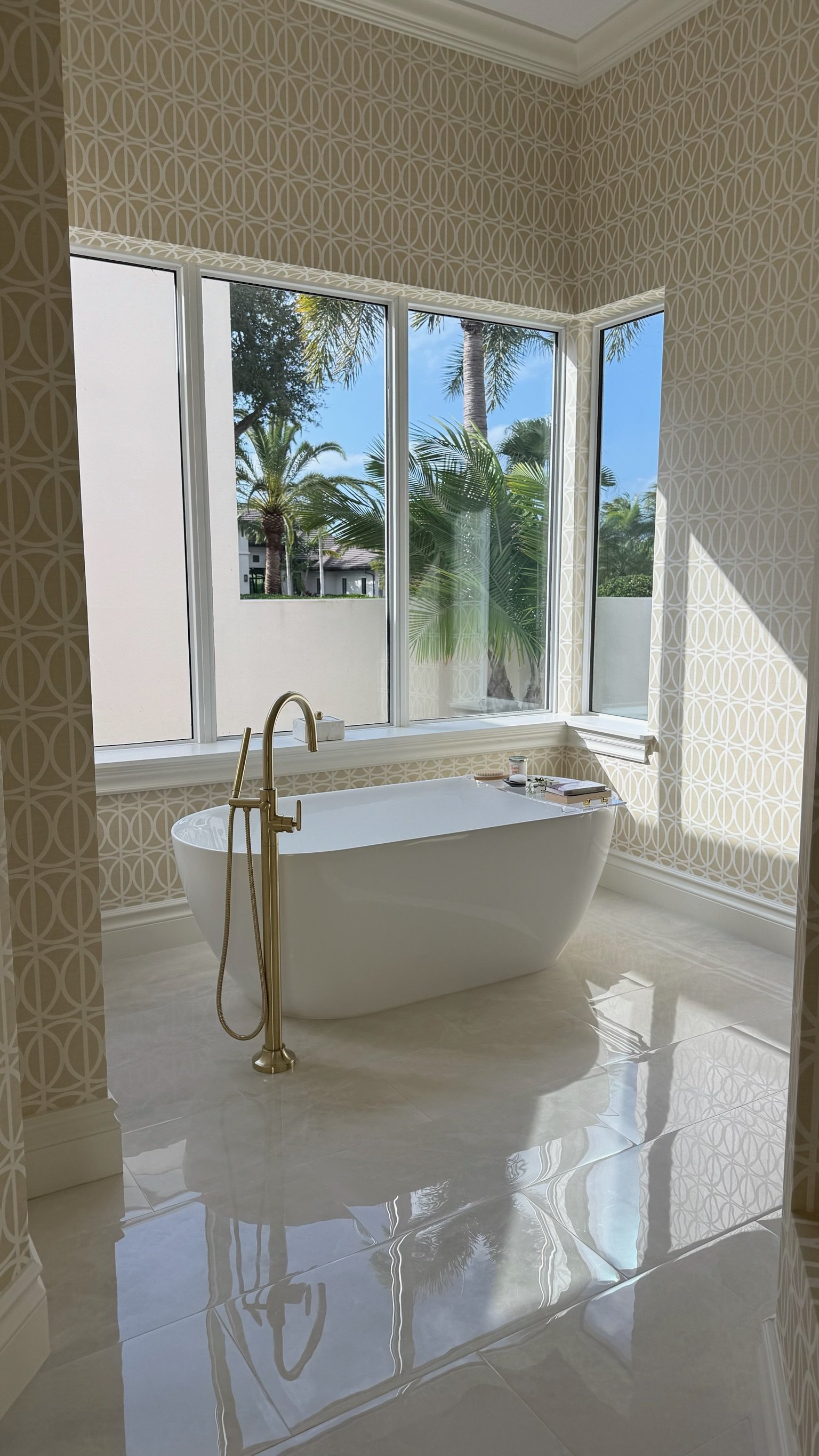 naples, bath, bathroom, cleaning, housekeeping