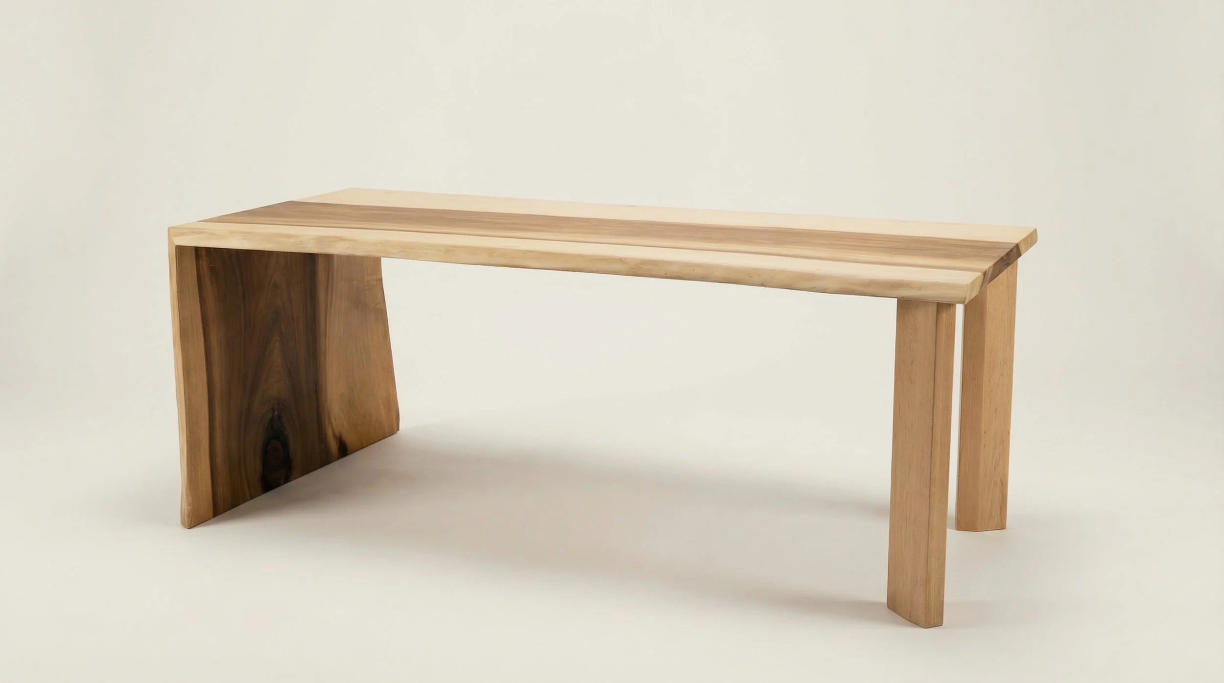 WYLLA DINING TABLE