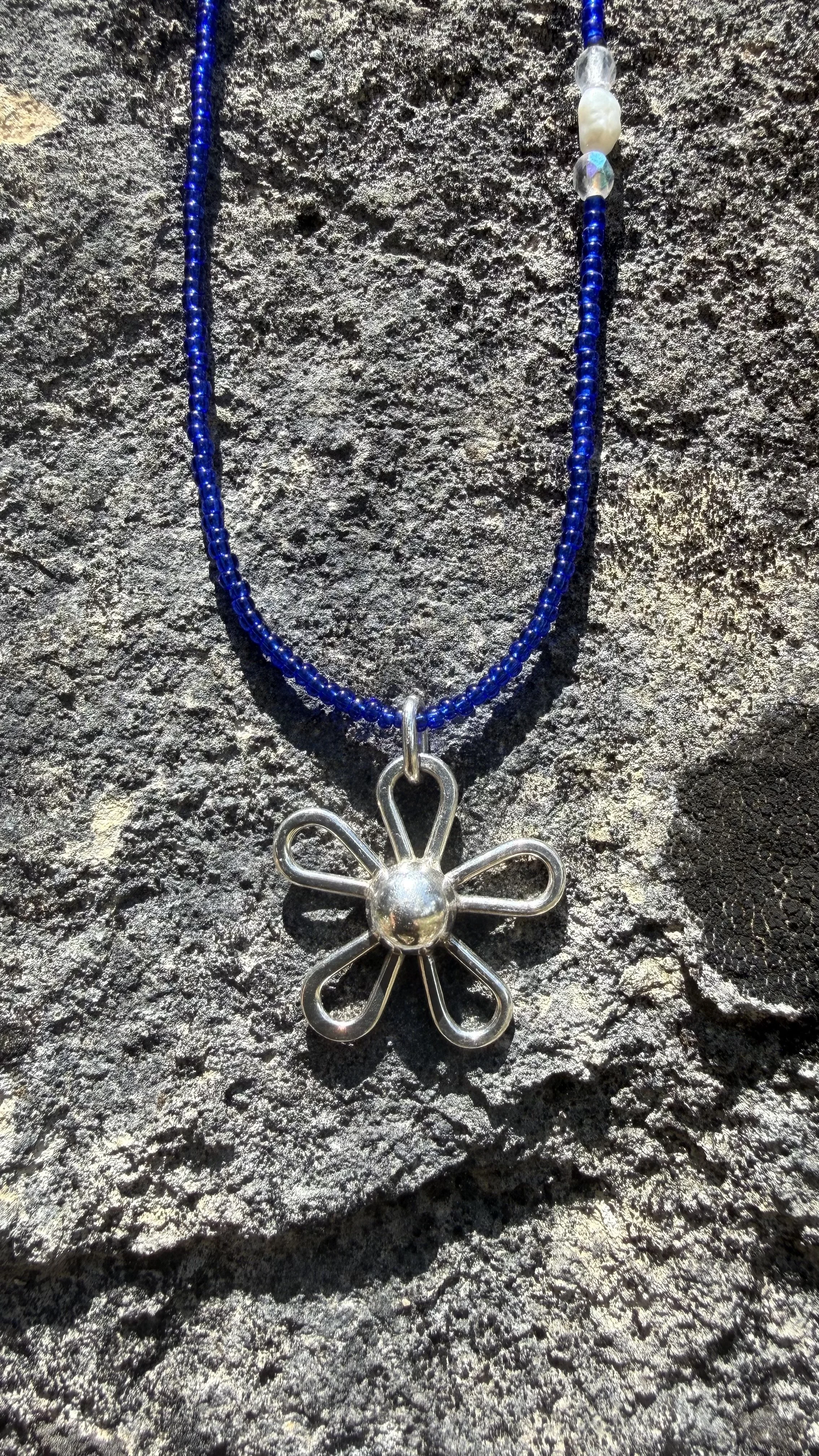 Daisy seed bead