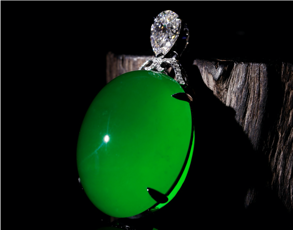 What are the differences between different Jade? 