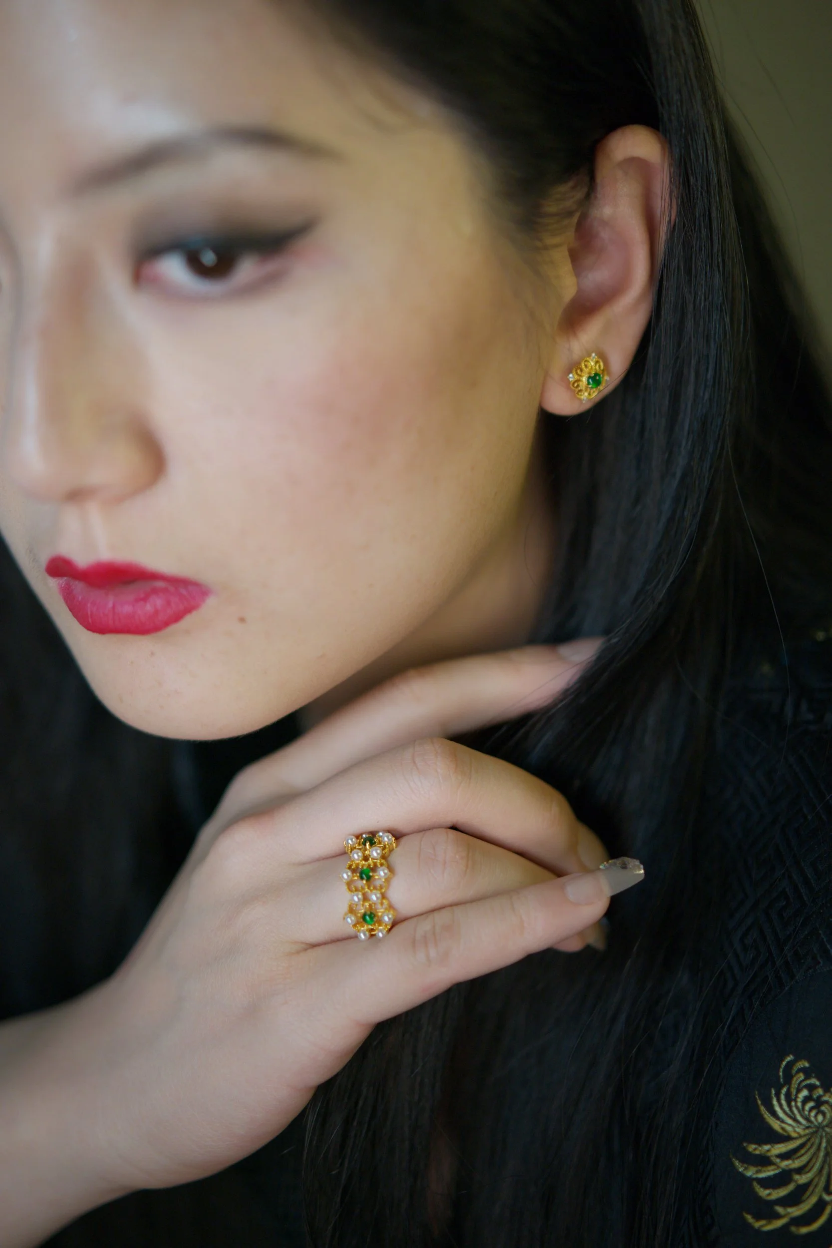 卷边耳钉 戒指 人像.jpg