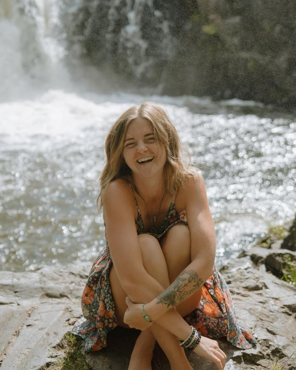 Hi, I&rsquo;m Jaclyn ♡

Mom, wife, and the creative behind Wave &amp; Wilderness.

If you&rsquo;re here, chances are you&rsquo;re building something that matters to you.
Something you&rsquo;ve poured yourself into.
Something that carries your heart, 
