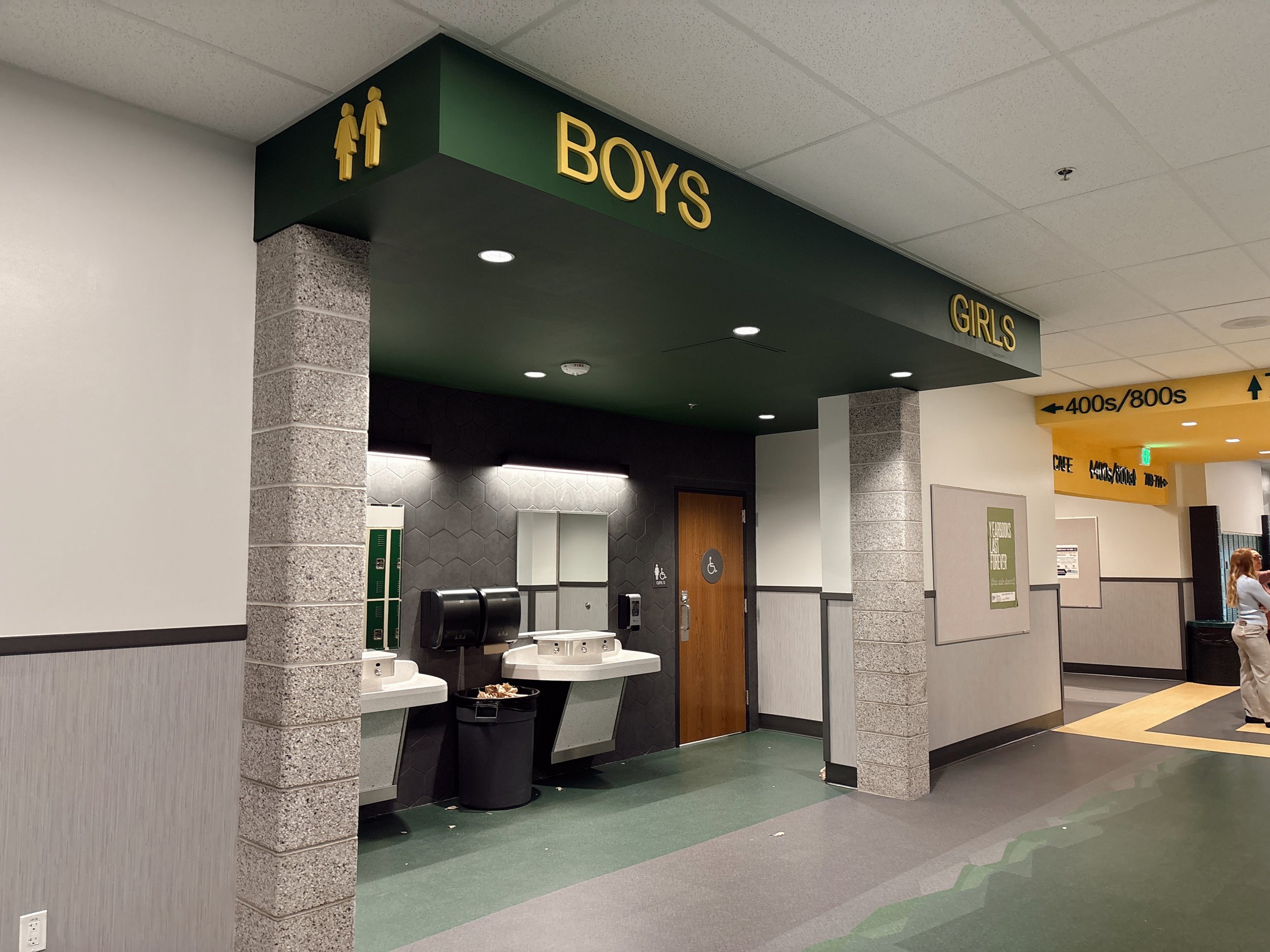 Navigating and wayfinding in a school facility