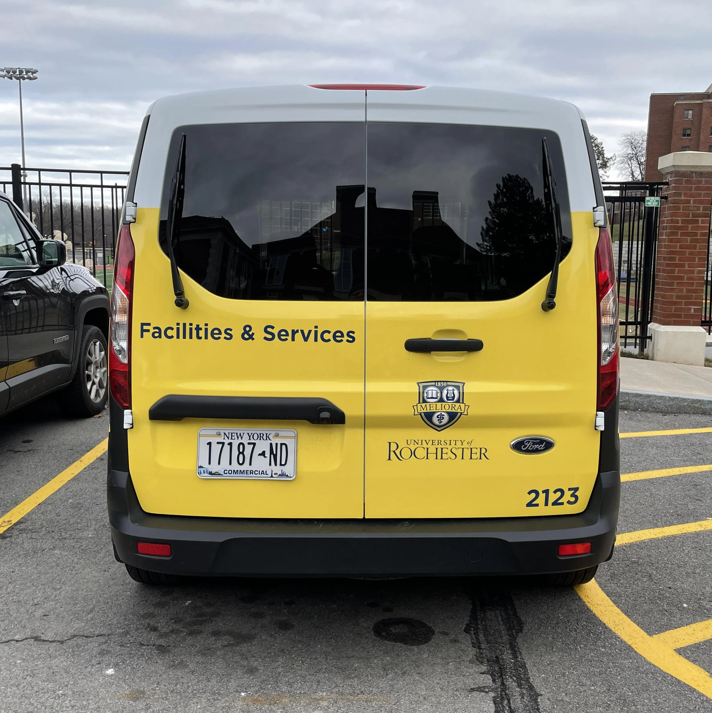 transitconnect-rear.jpg