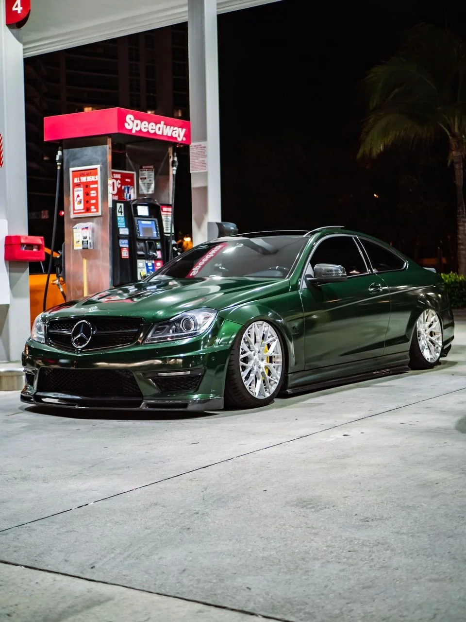 Mercedes-Benz C63 AMG