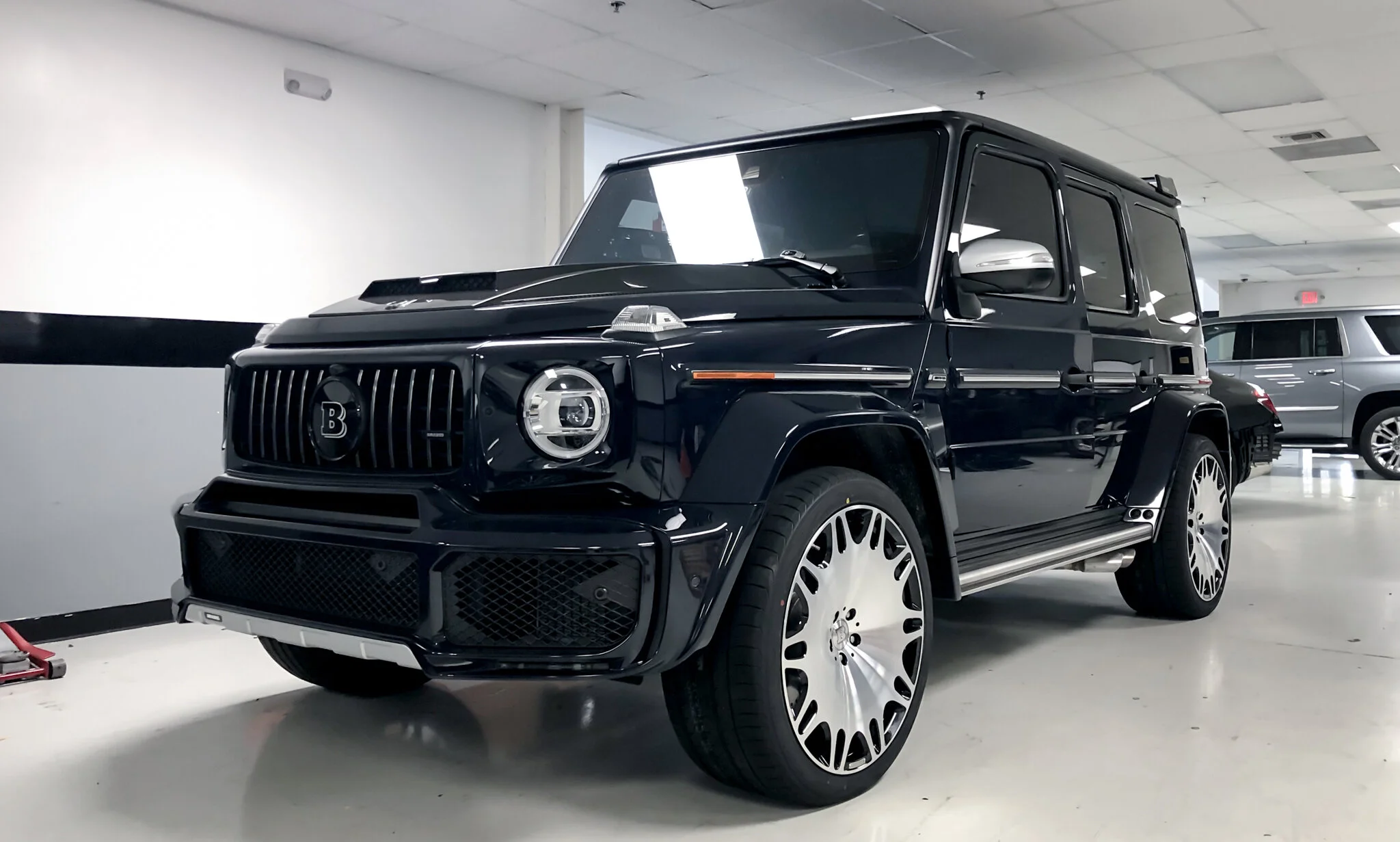 Brabus G700 Widestar "Stronger Than Time Edition"